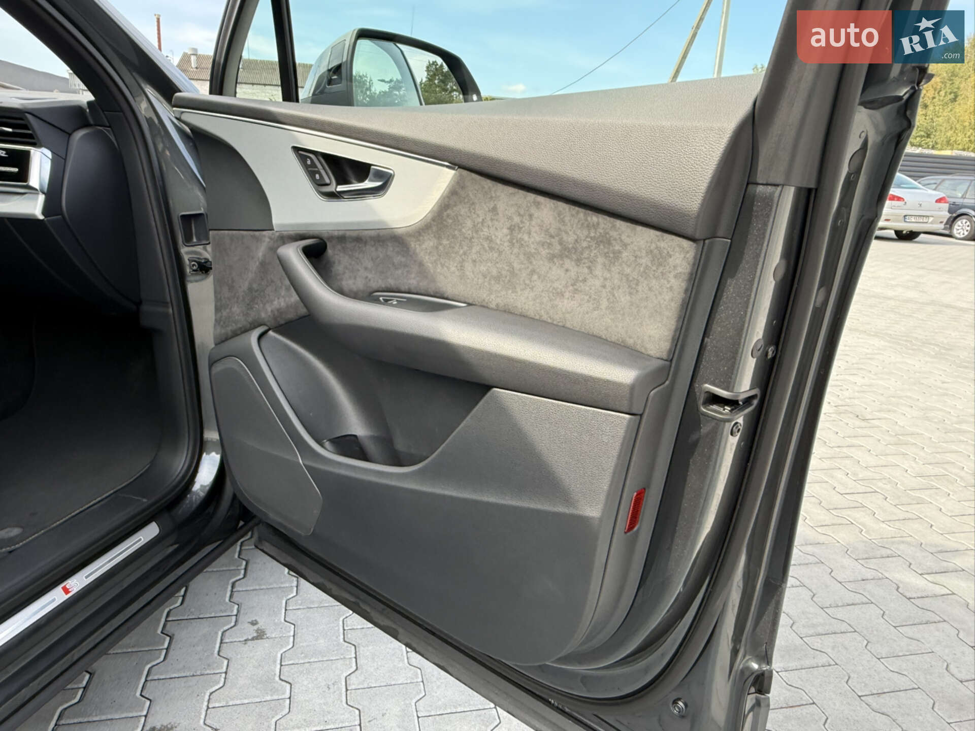 Audi Q7 2021 VIN WAUZZZ4M6ND009409 фото оголошення 48 з 61