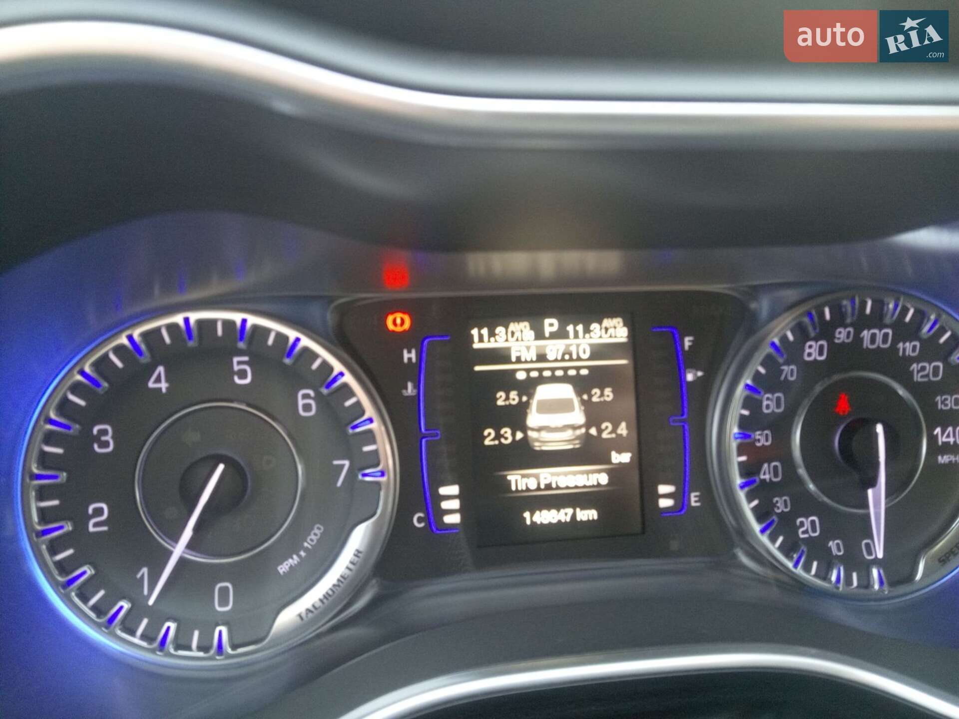 Chrysler 200 2015 VIN 1C3CCCAB4FN724943 фото оголошення 9 з 10
