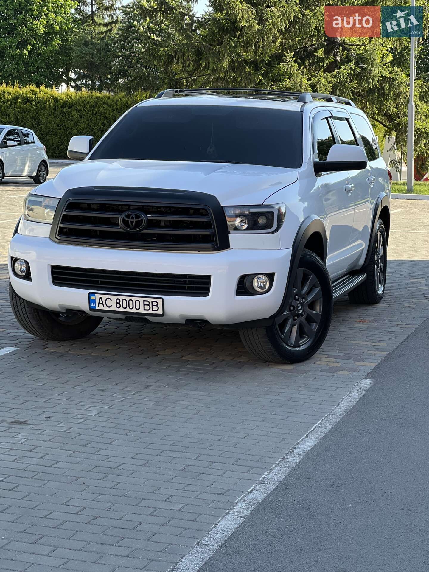 Toyota Sequoia 2013 VIN 5TDBW5G15DS076951 фото оголошення 2 з 24