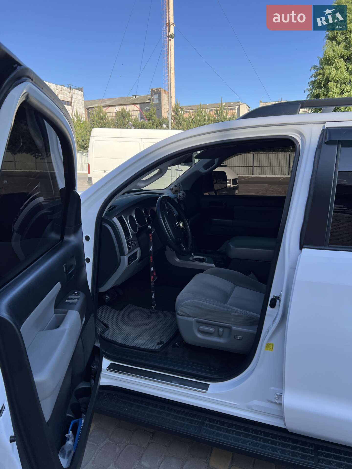 Toyota Sequoia 2013 VIN 5TDBW5G15DS076951 фото оголошення 14 з 24