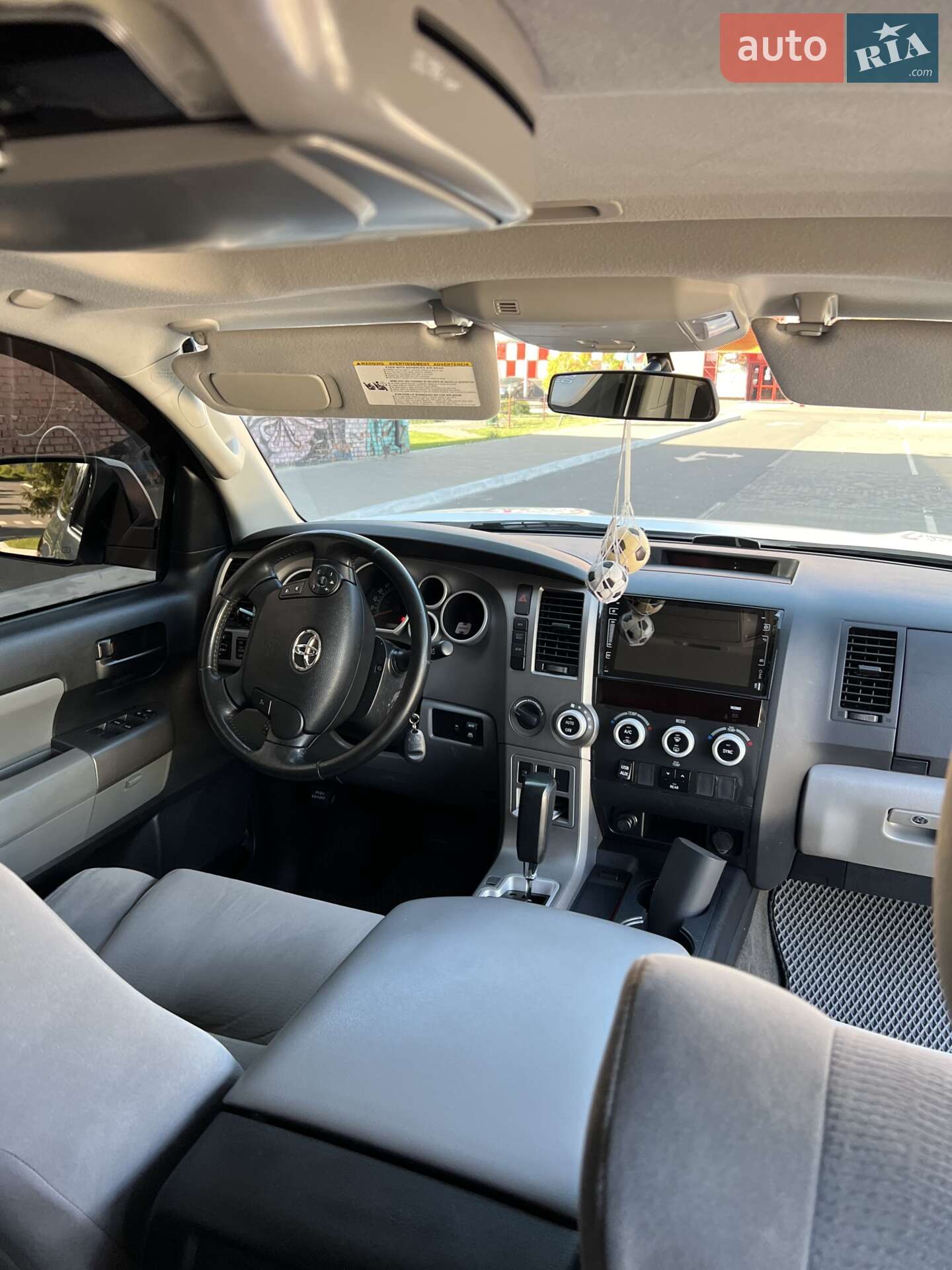 Toyota Sequoia 2013 VIN 5TDBW5G15DS076951 фото оголошення 18 з 24