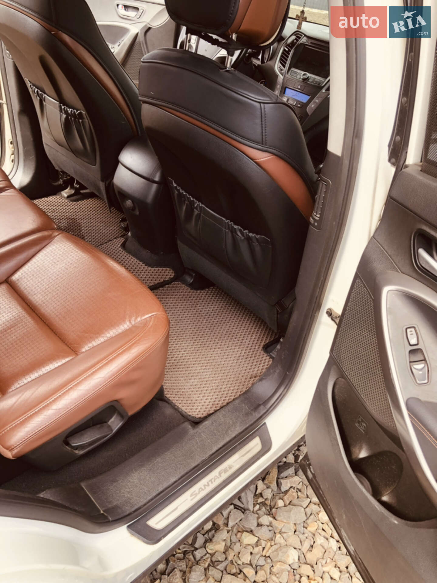 Hyundai Grand Santa Fe 2014 VIN KMHSN81XDEU034887 фото оголошення 27 з 39