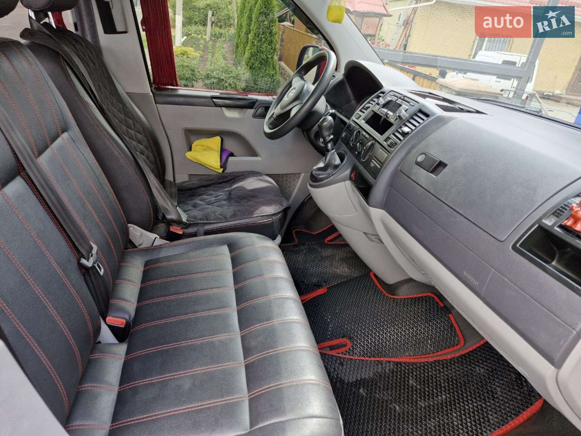 Volkswagen Transporter 2015 VIN WV1ZZZ7HZFH156107 фото оголошення 2 з 5