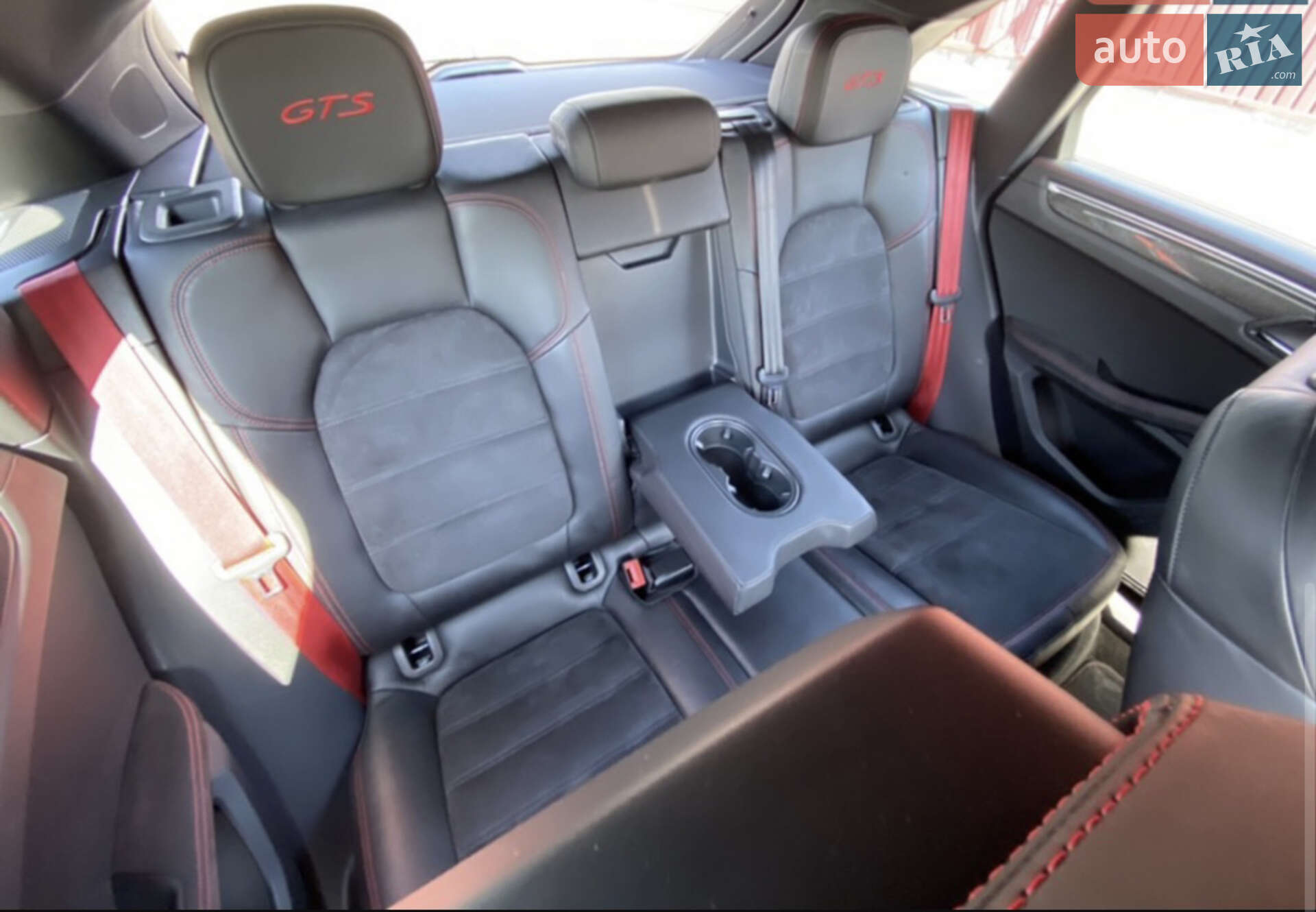 Porsche Macan 2016 VIN WP1ZZZ95ZHLB61506 фото оголошення 11 з 16