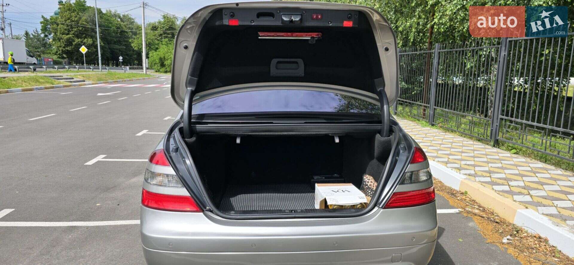 Mercedes-Benz S-Class 2006 VIN WDD2211711A037074 фото оголошення 8 з 19