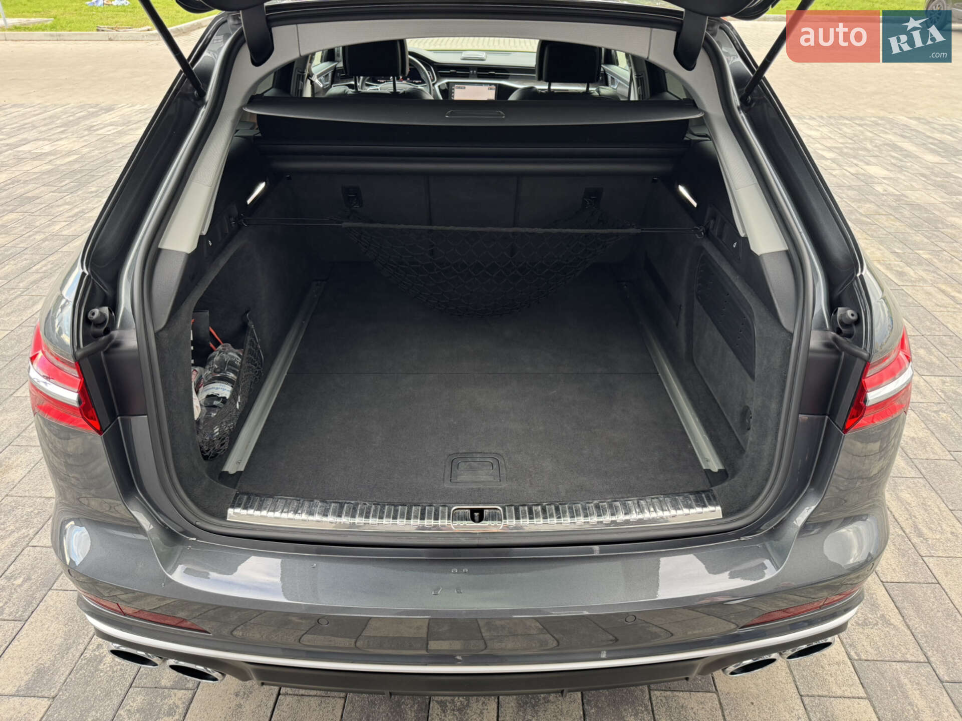 Audi S6 2019 VIN WAUZZZF23KN125765 фото оголошення 18 з 18