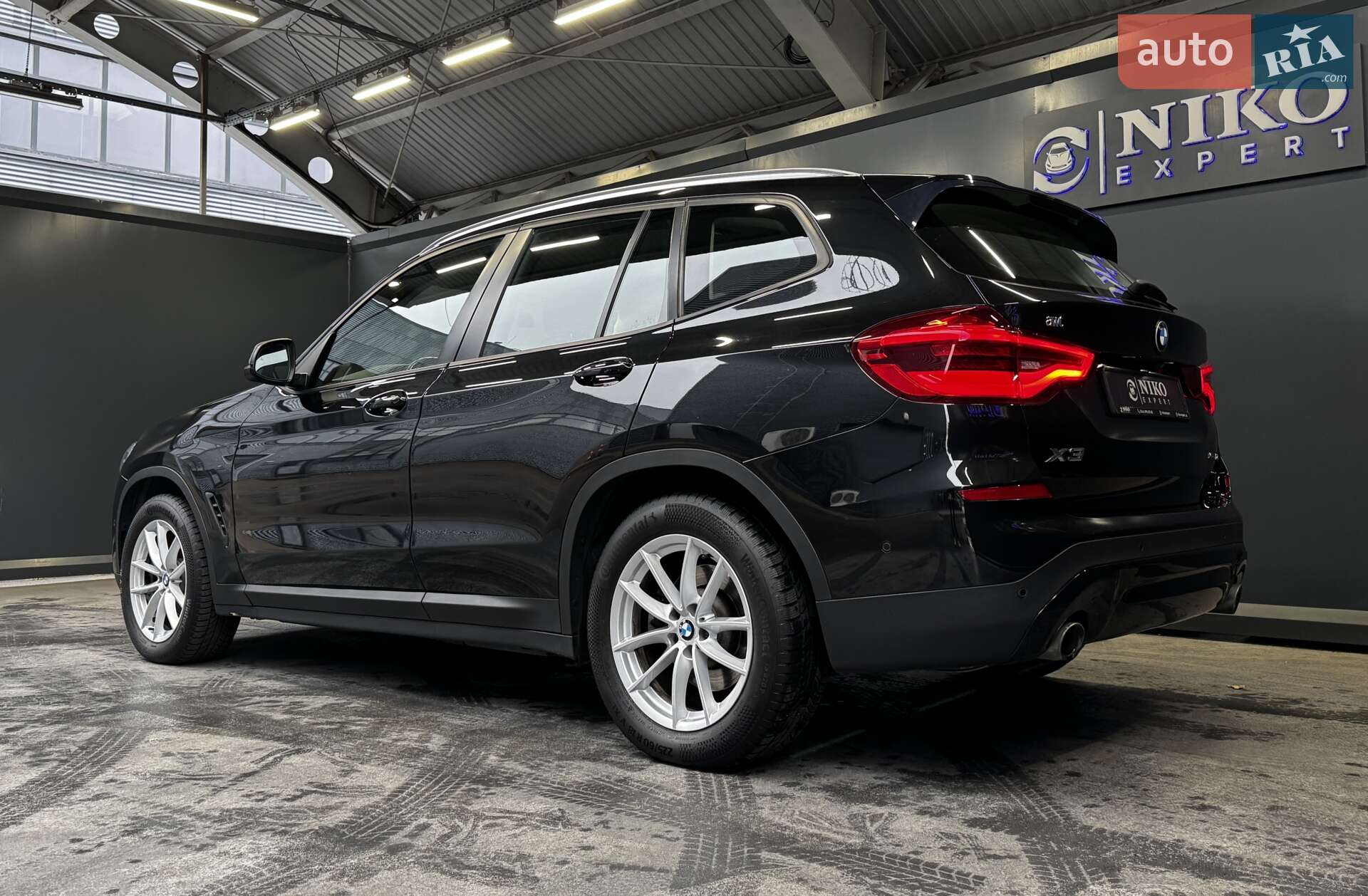 BMW X3 2018 VIN WBATR51010LA53190 фото оголошення 13 з 48