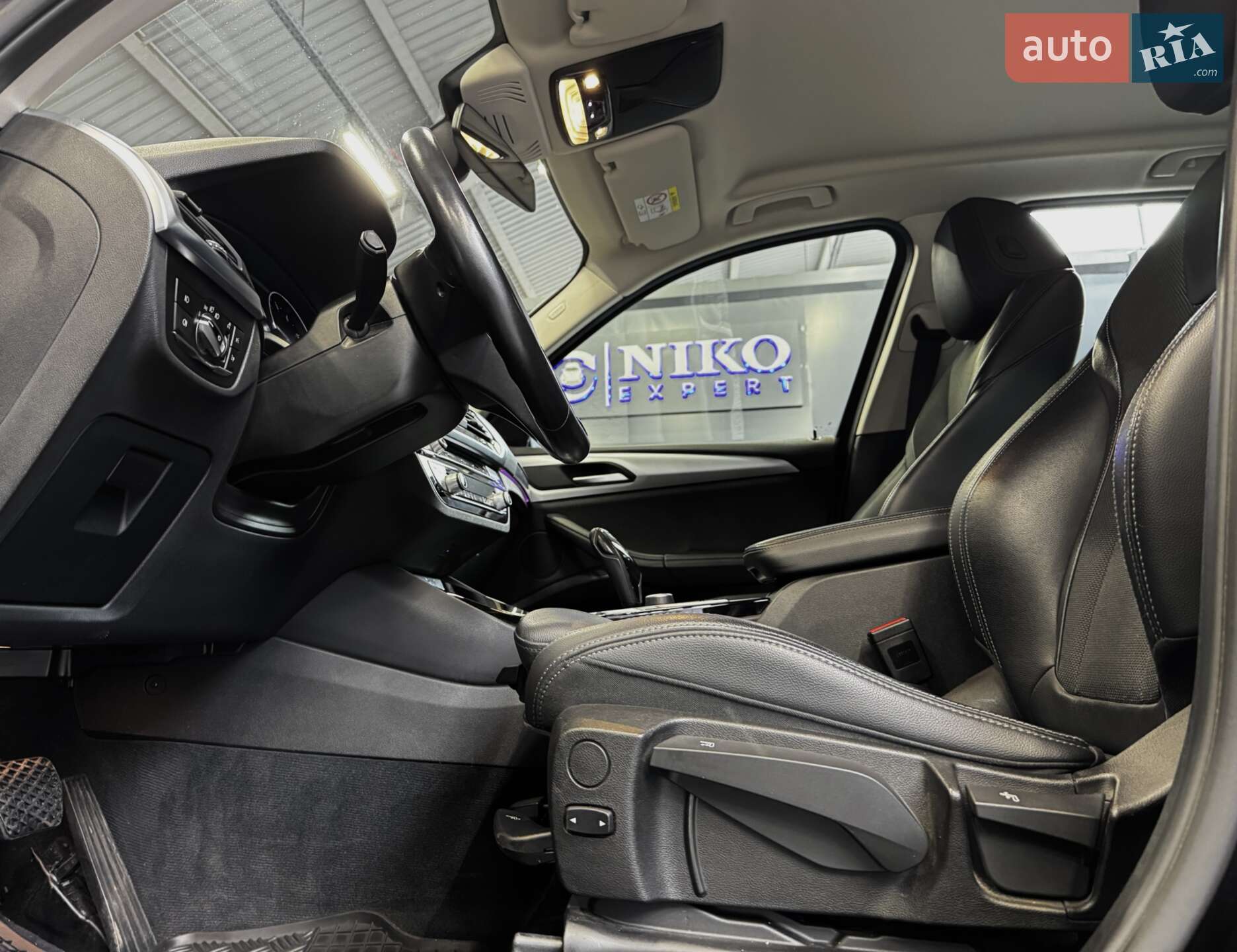 BMW X3 2018 VIN WBATR51010LA53190 фото оголошення 32 з 48