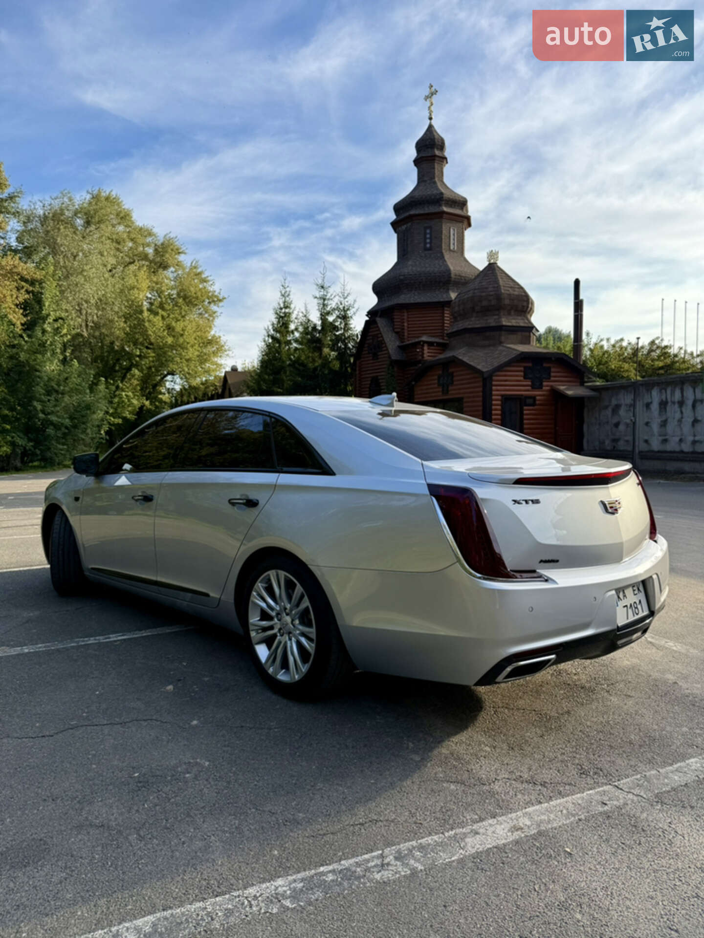Cadillac XTS 2017 VIN 2G61N5S32J9136764 фото оголошення 18 з 35