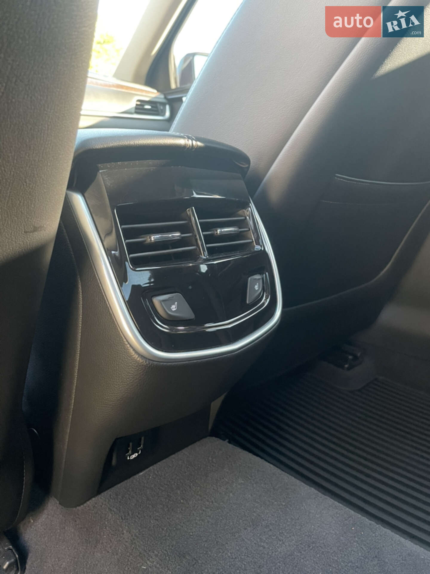 Cadillac XTS 2017 VIN 2G61N5S32J9136764 фото оголошення 22 з 35