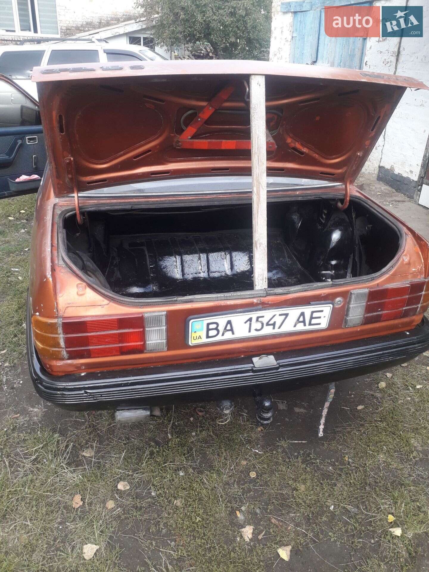 Opel Rekord 1984 VIN W0L000016D1276398 фото оголошення 4 з 4