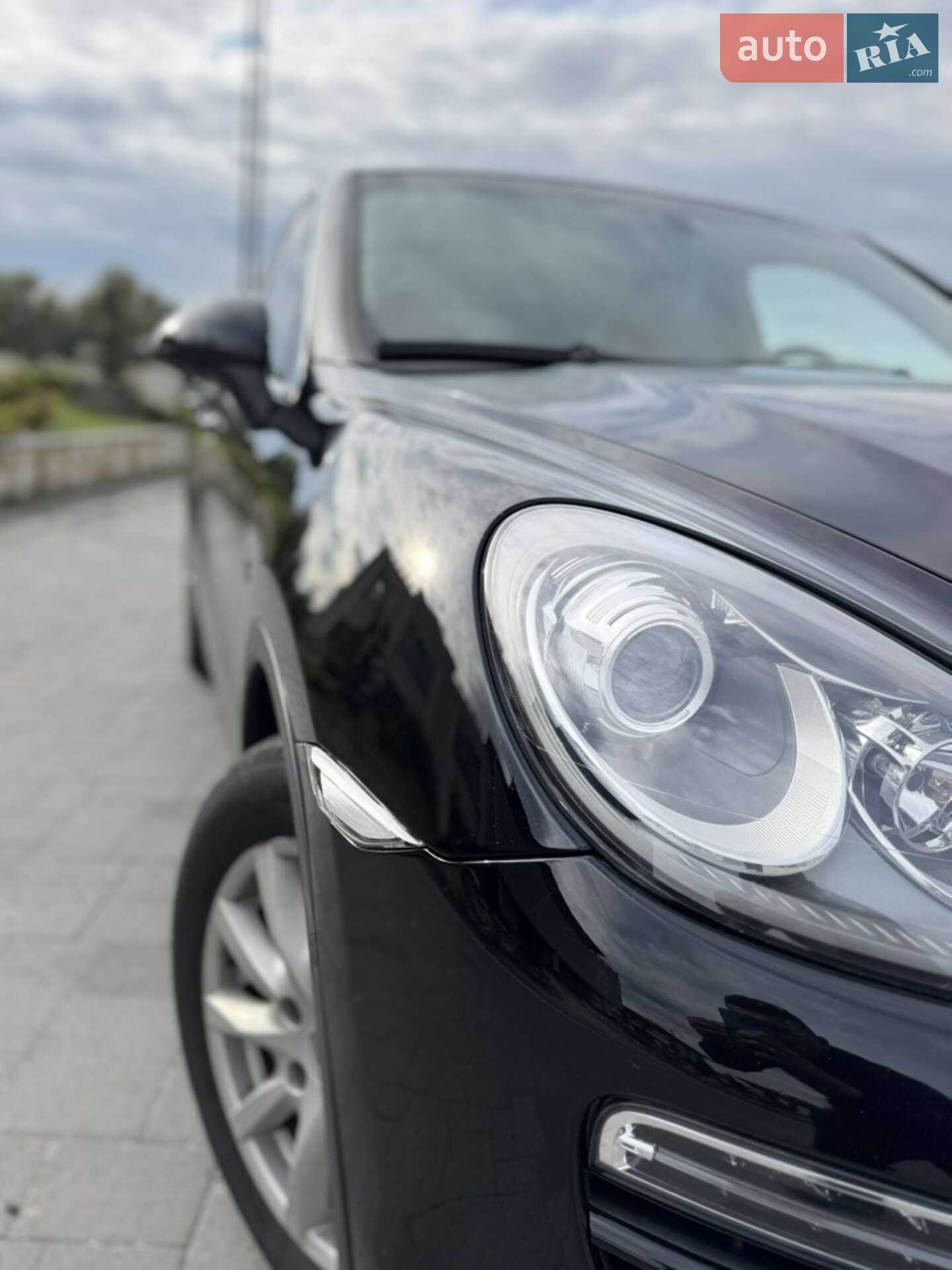 Porsche Cayenne 2011 VIN WP1ZZZ92ZCLA27812 фото оголошення 9 з 23