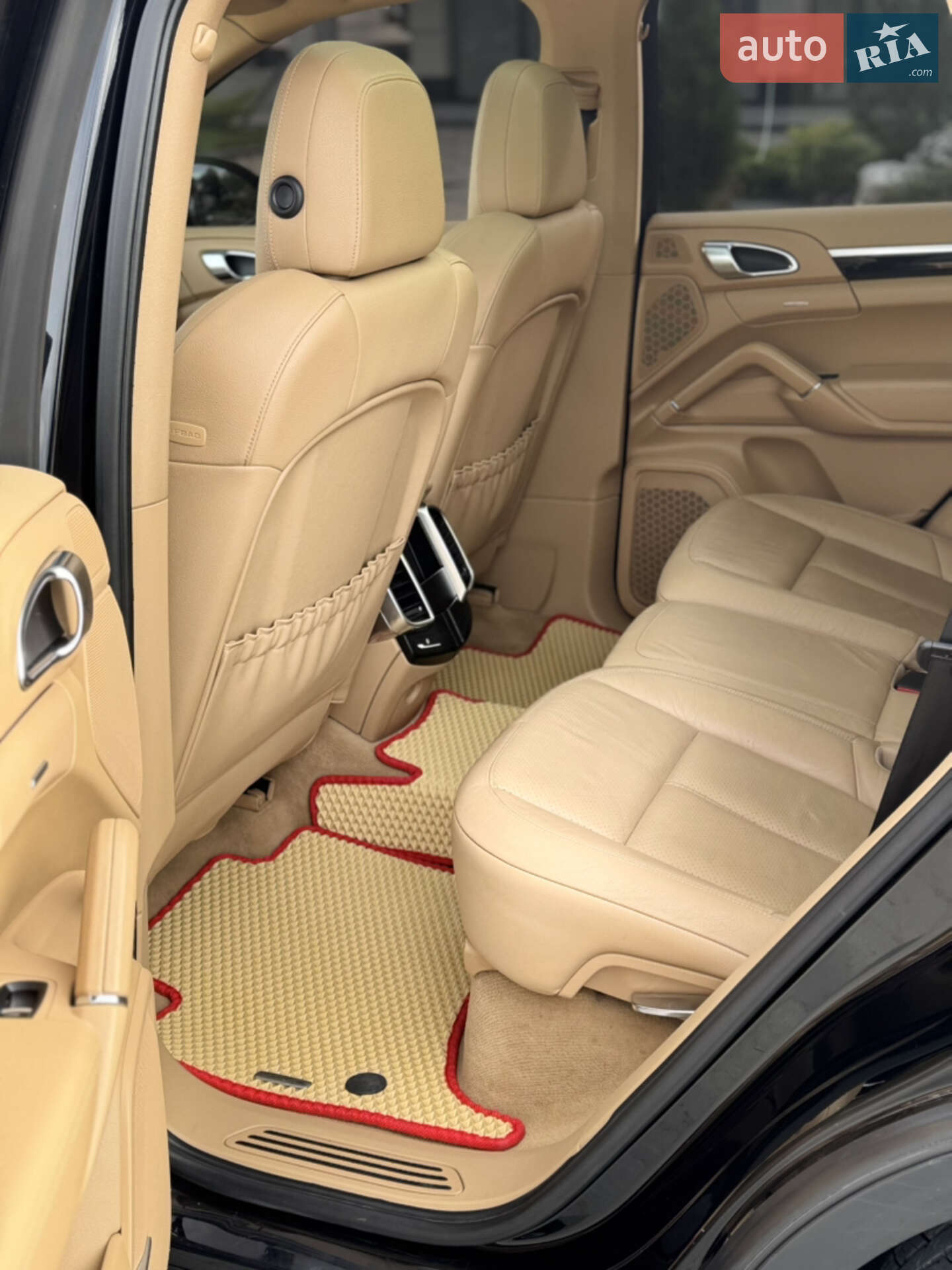 Porsche Cayenne 2011 VIN WP1ZZZ92ZCLA27812 фото оголошення 20 з 23