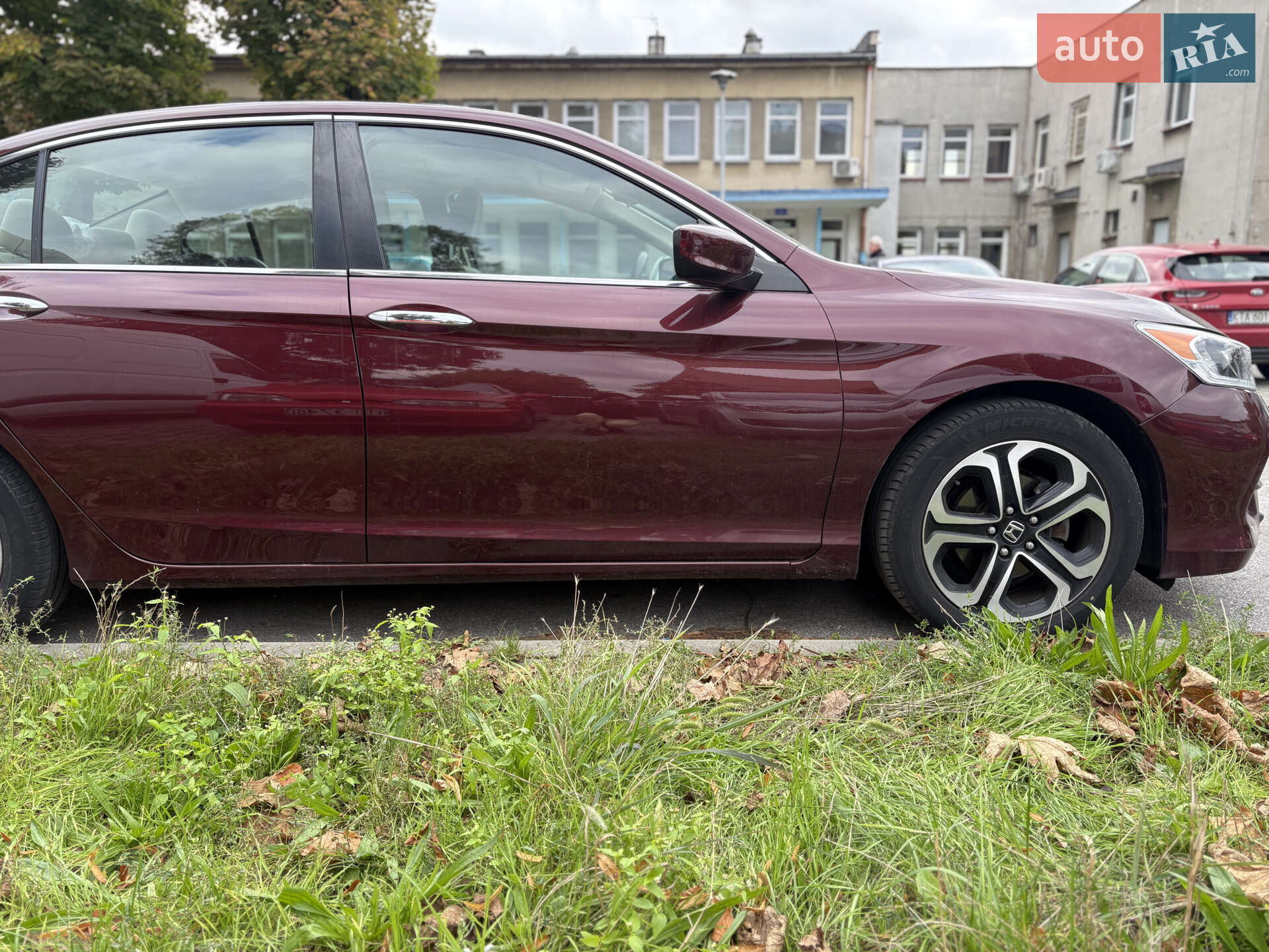 Honda Accord 2017 VIN 1HGCR2F39HA175242 фото оголошення 6 з 11