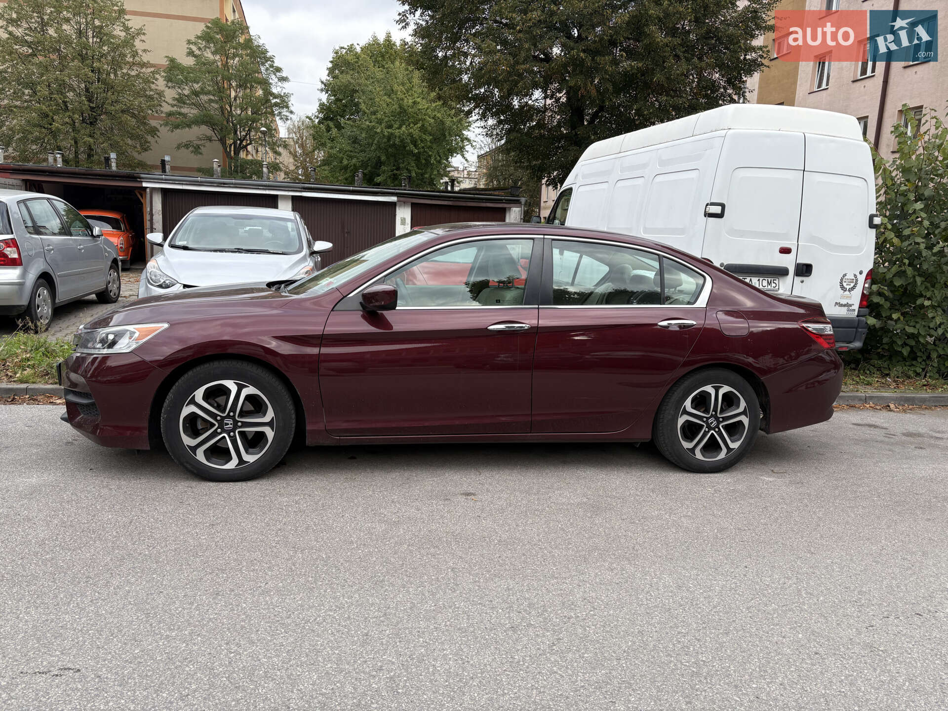 Honda Accord 2017 VIN 1HGCR2F39HA175242 фото оголошення 7 з 11