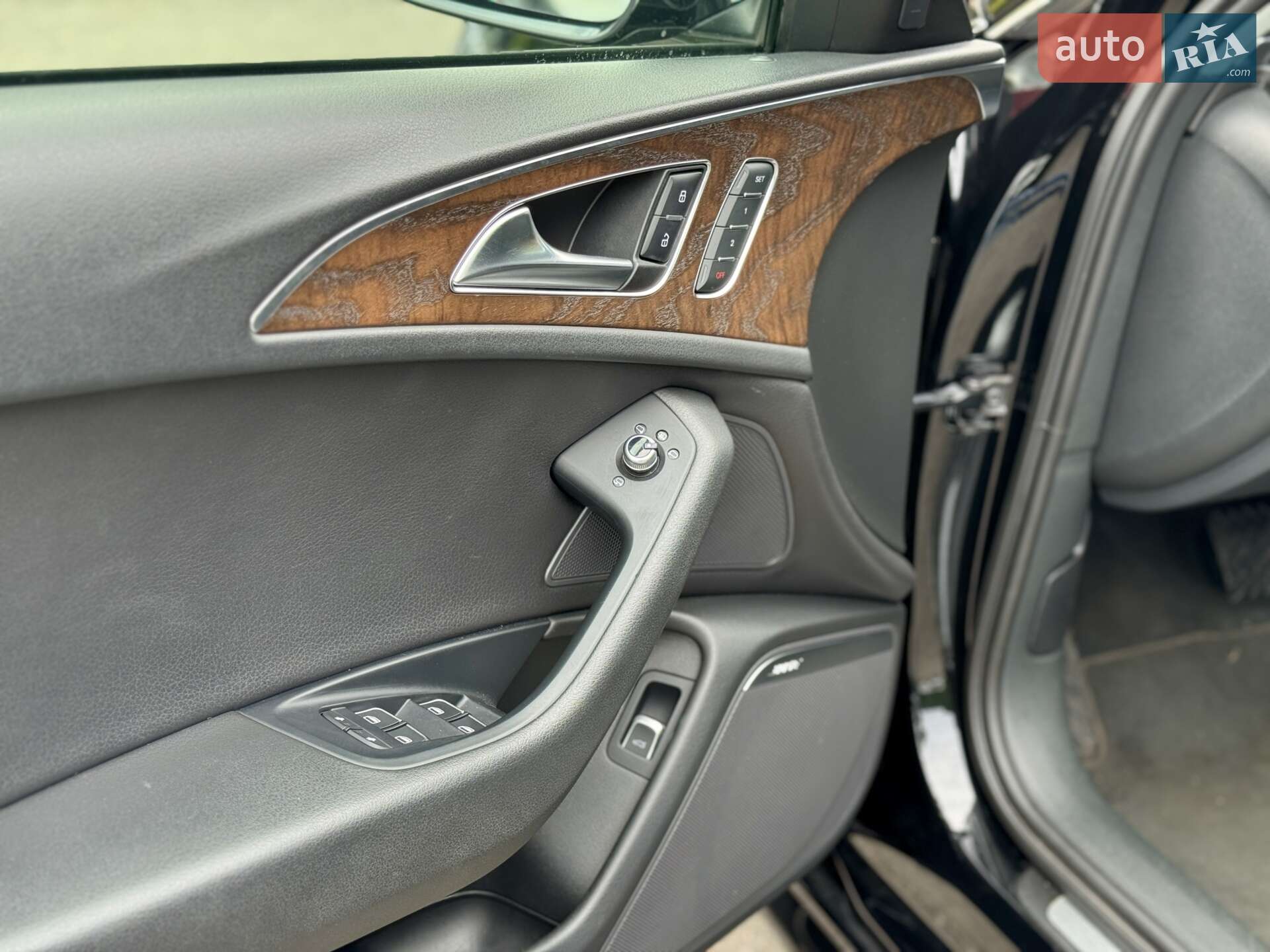 Audi A6 2017 VIN WAUG8AFCXJN036715 фото оголошення 11 з 28