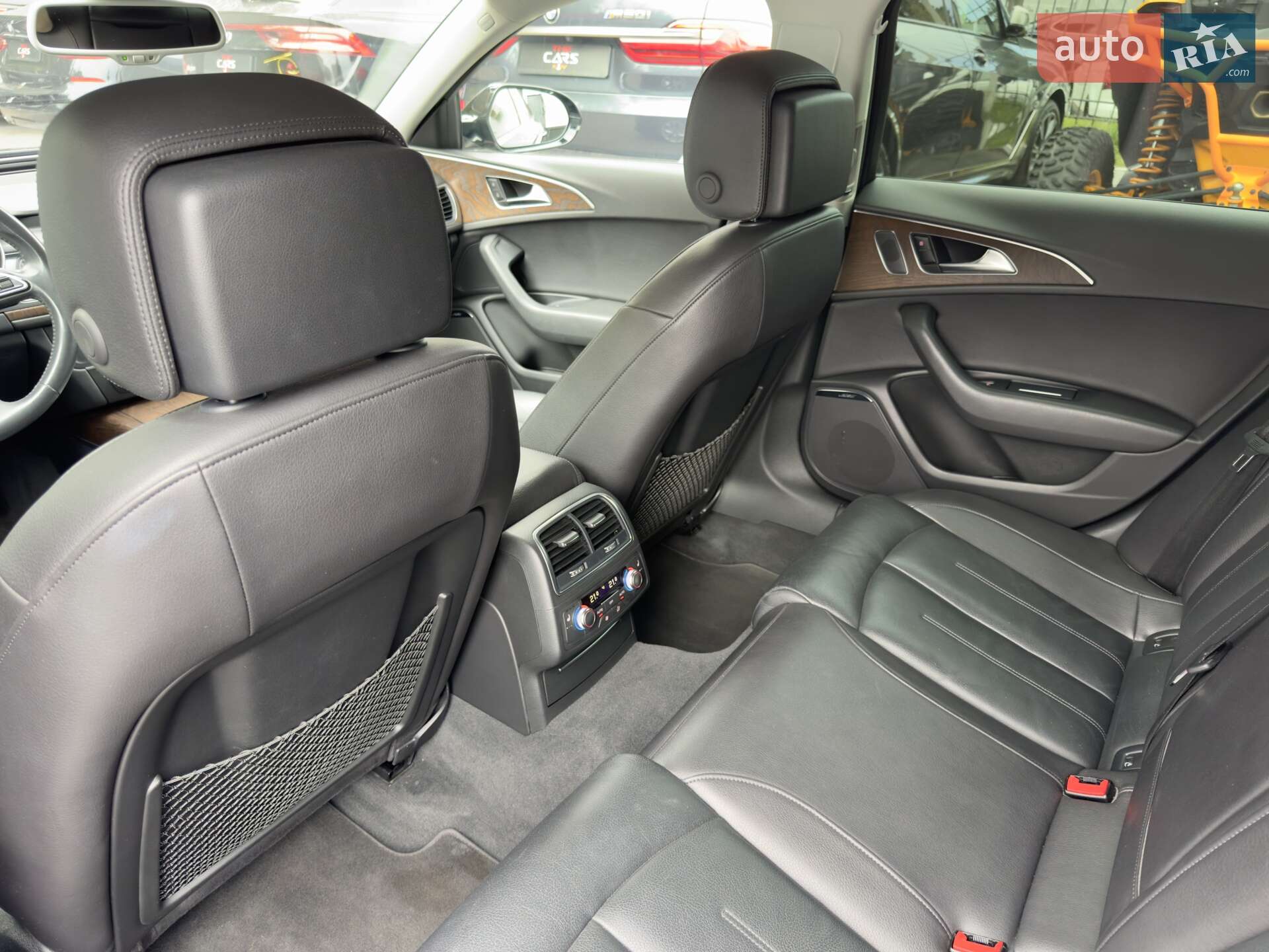 Audi A6 2017 VIN WAUG8AFCXJN036715 фото оголошення 12 з 28