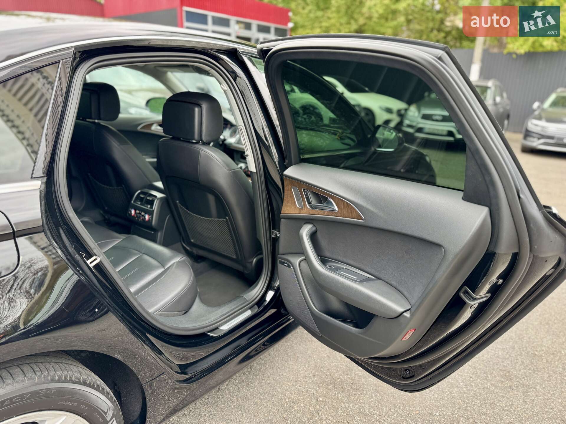 Audi A6 2017 VIN WAUG8AFCXJN036715 фото оголошення 15 з 28
