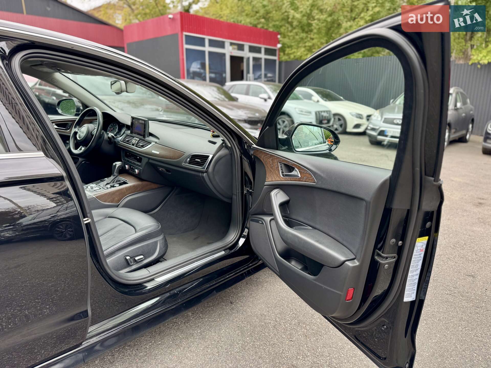 Audi A6 2017 VIN WAUG8AFCXJN036715 фото оголошення 17 з 28