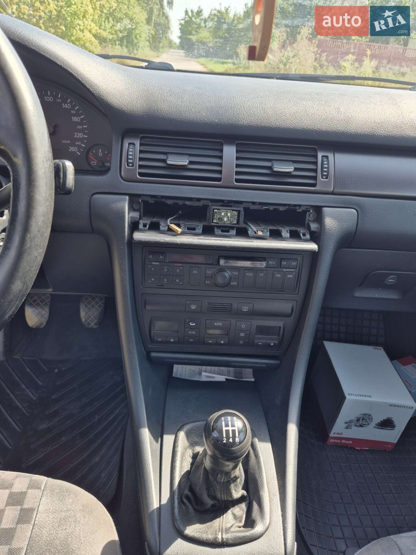 Audi A6 1998 VIN WAUZZZ4BZWN136474 фото оголошення 15 з 29