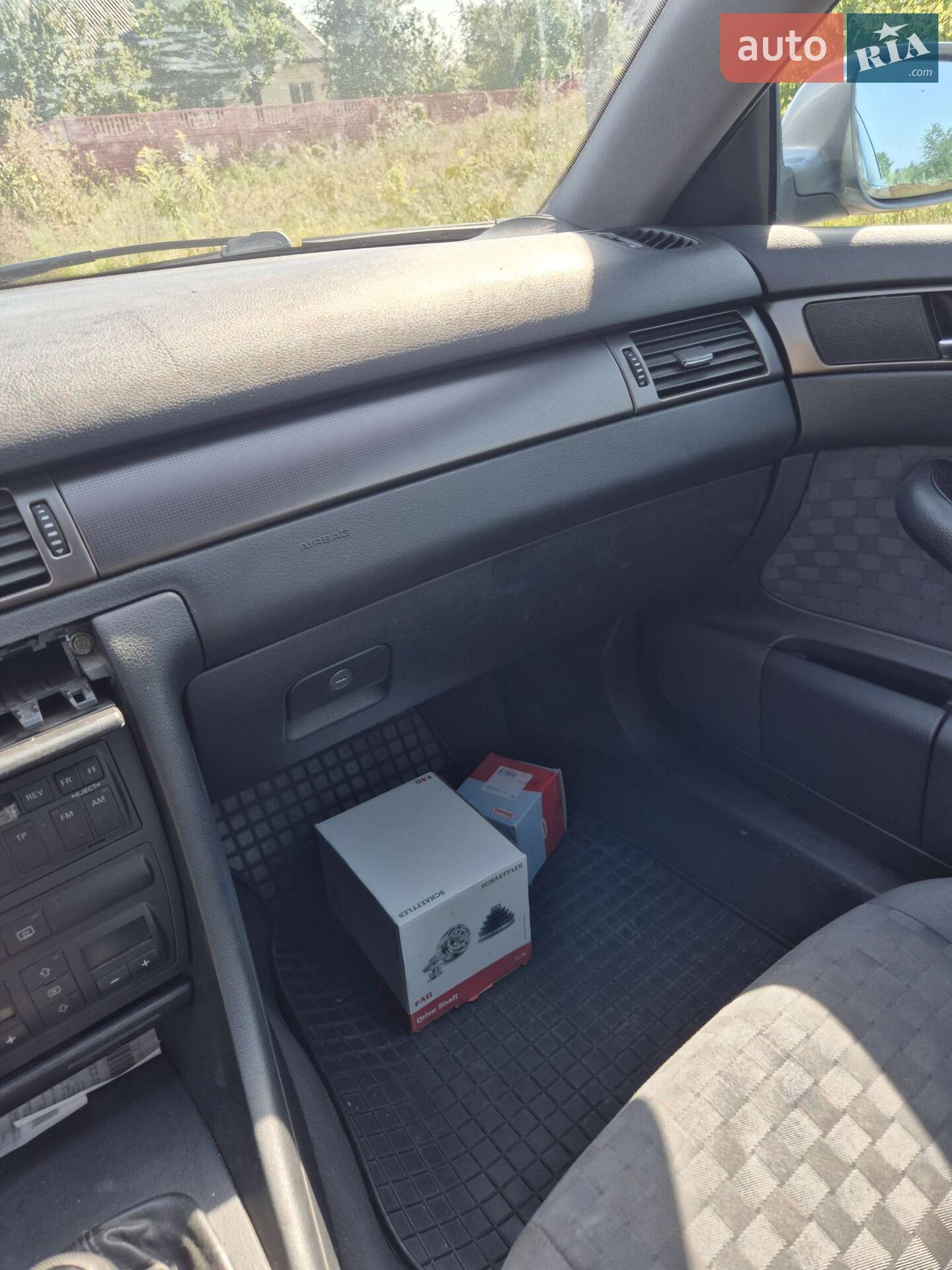 Audi A6 1998 VIN WAUZZZ4BZWN136474 фото оголошення 16 з 29