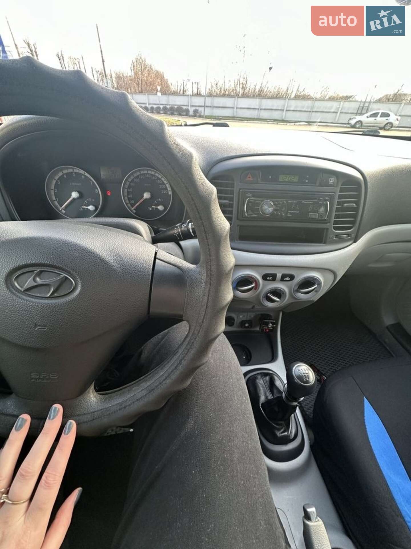 Hyundai Accent 2010 VIN NLHCM41AAAZ195170 фото оголошення 4 з 5