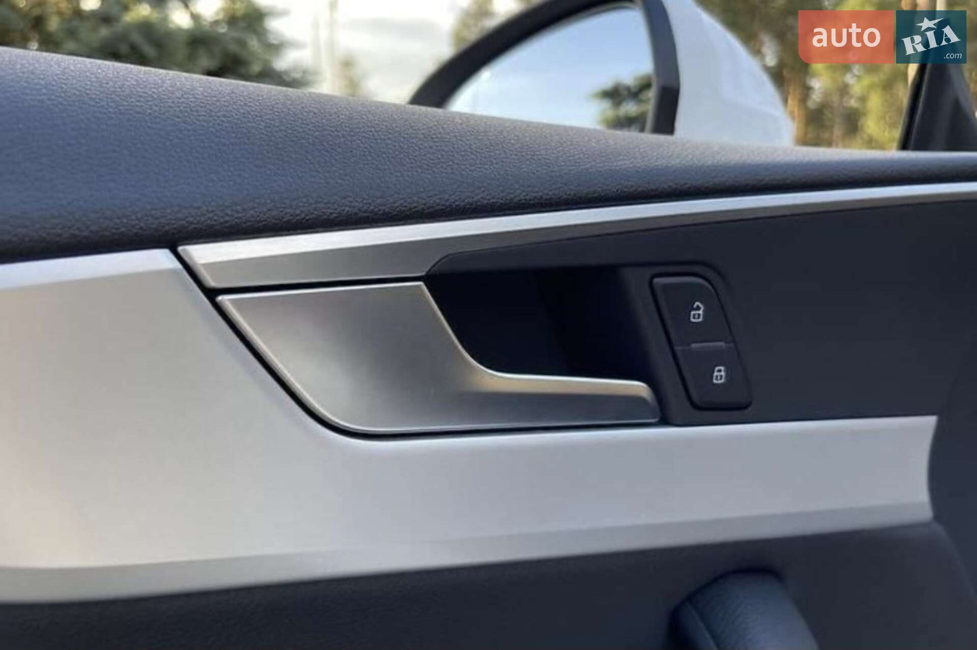 Audi A5 2017 VIN WAUZZZF59HA033912 фото оголошення 19 з 32