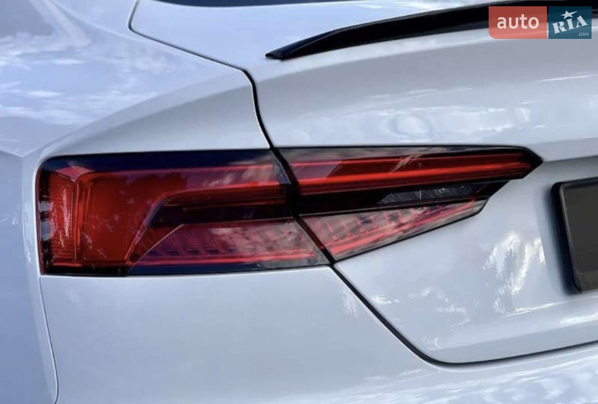 Audi A5 2017 VIN WAUZZZF59HA033912 фото оголошення 22 з 32