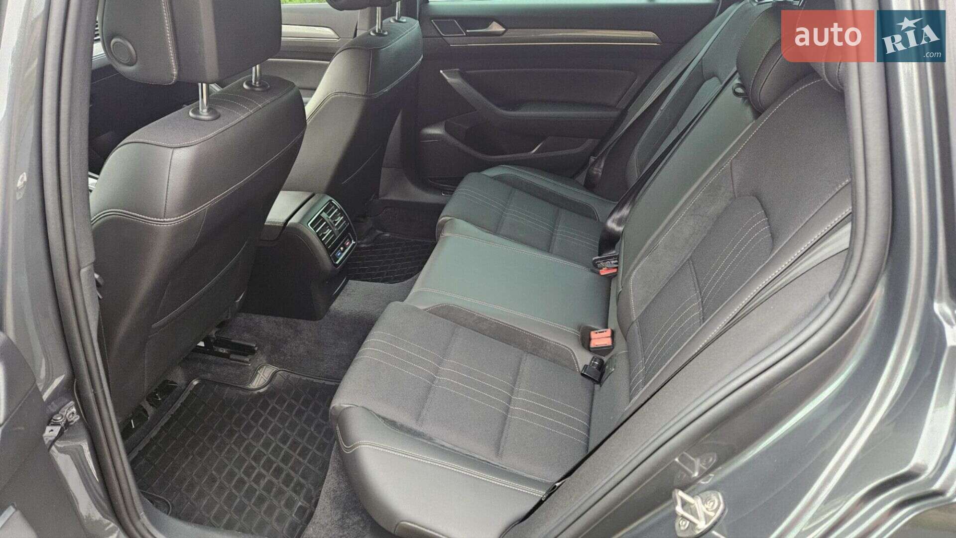 Volkswagen Passat Alltrack 2016 VIN WVWZZZ3CZGE231728 фото оголошення 11 з 14
