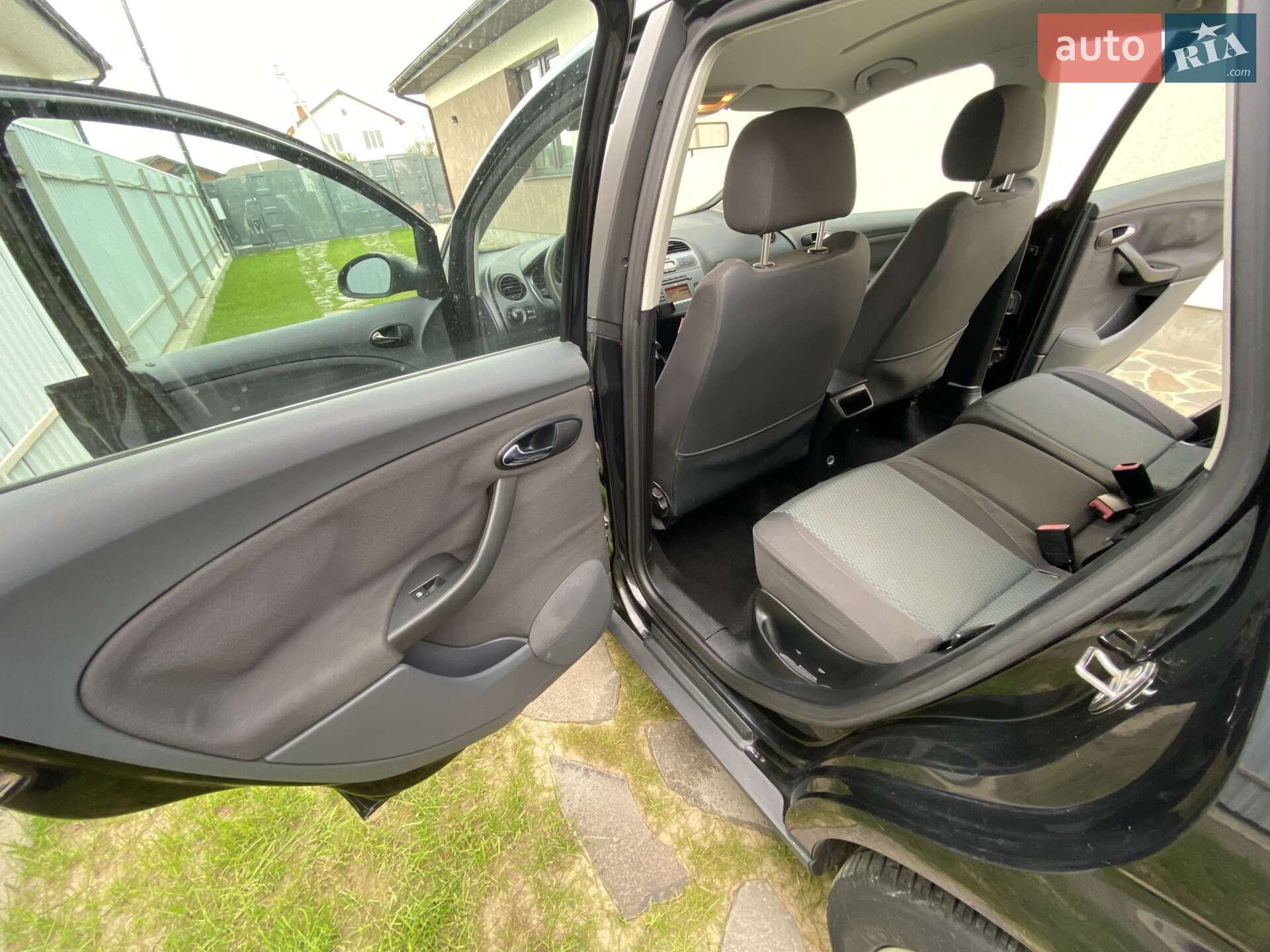 SEAT Toledo 2008 VIN VSSZZZ5PZ8Z000439 фото оголошення 17 з 25