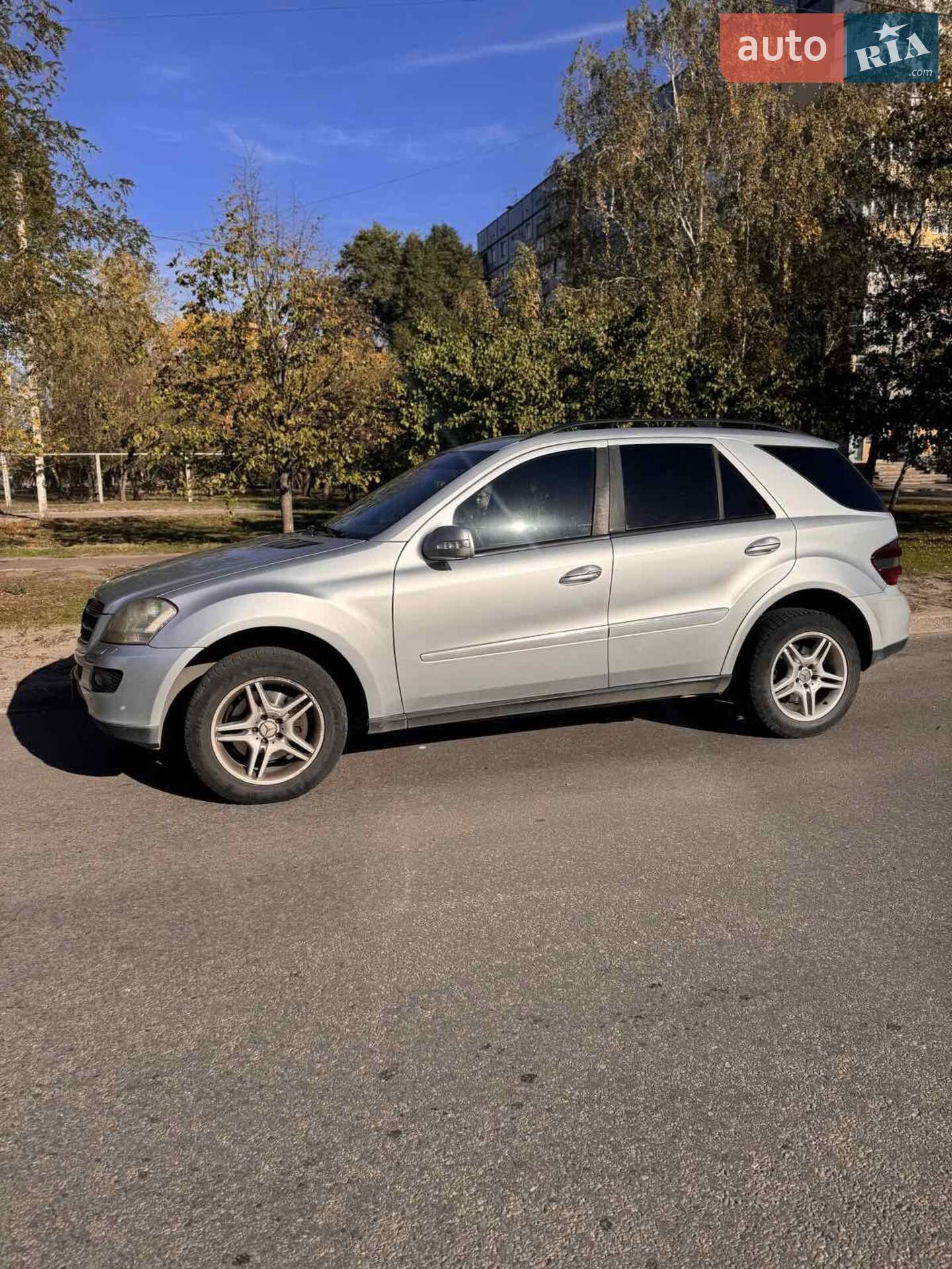 Mercedes-Benz M-Class 2005 VIN WDC1641221A040473 фото оголошення 4 з 11