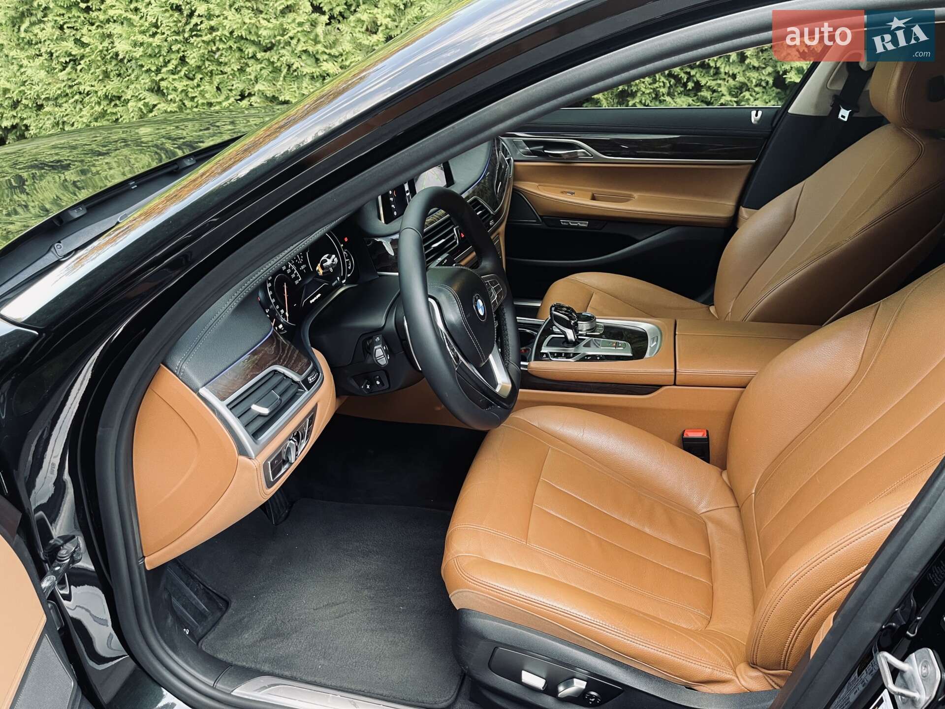 BMW 7 Series 2017 VIN WBA7E4C51JGV23726 фото оголошення 3 з 8
