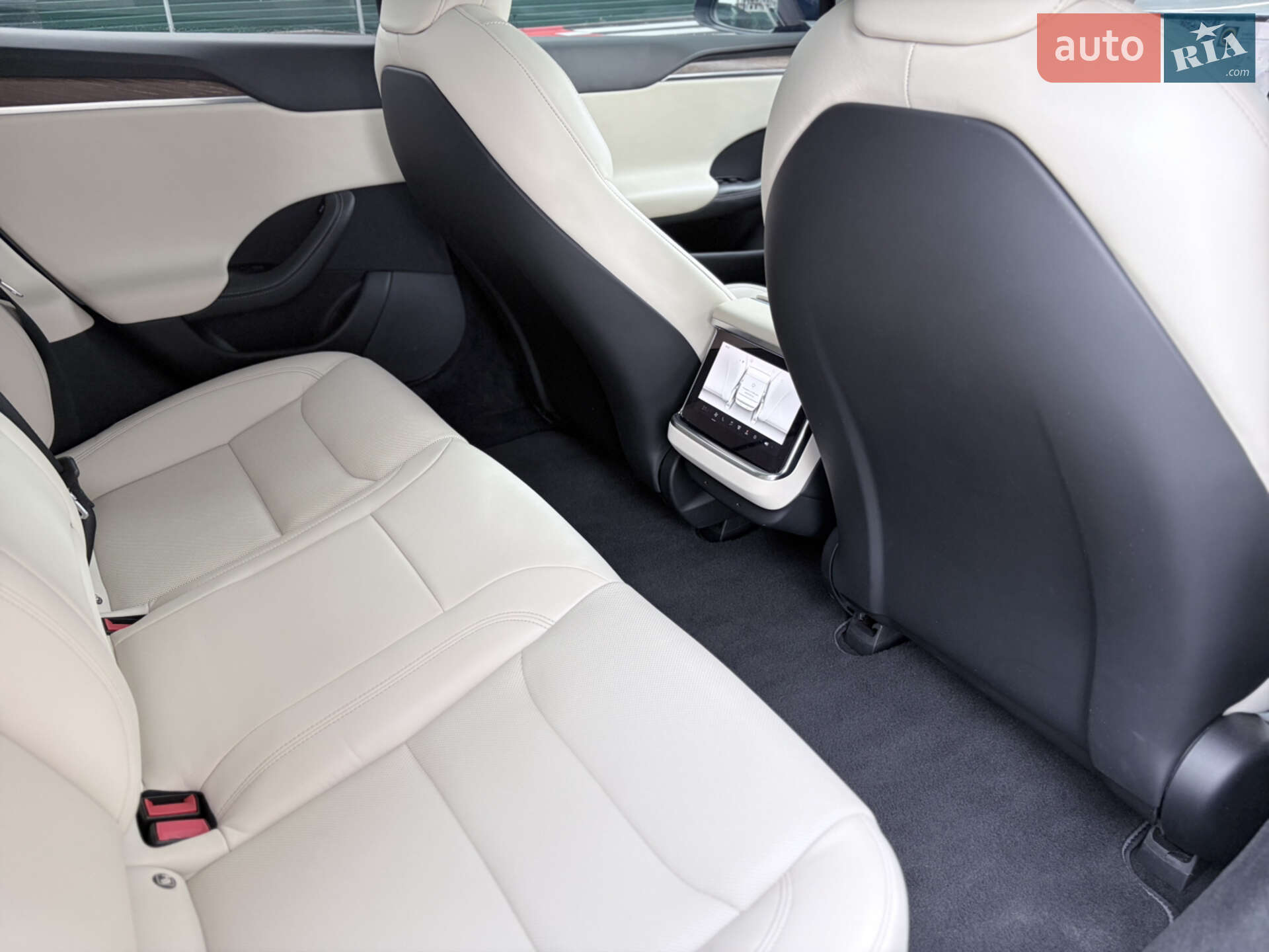 Tesla Model S 2022 VIN 5YJSA1E5XNF489385 фото оголошення 35 з 47