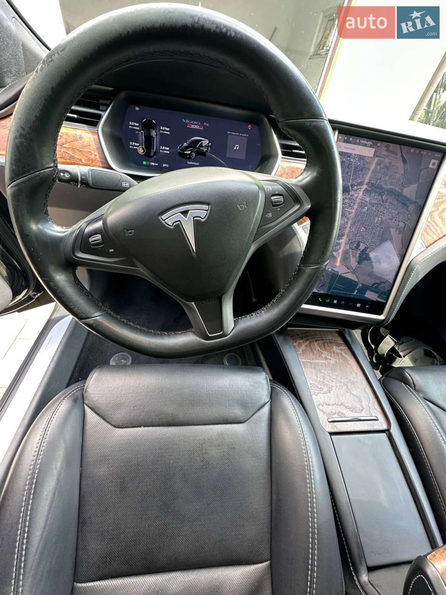 Tesla Model S 2018 VIN 5YJSA1E4XJF272968 фото оголошення 2 з 10