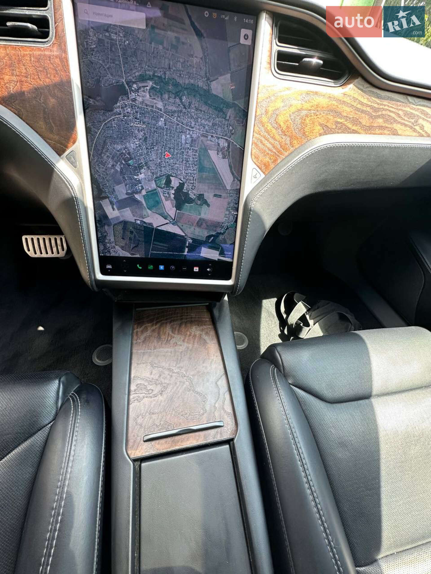 Tesla Model S 2018 VIN 5YJSA1E4XJF272968 фото оголошення 3 з 10