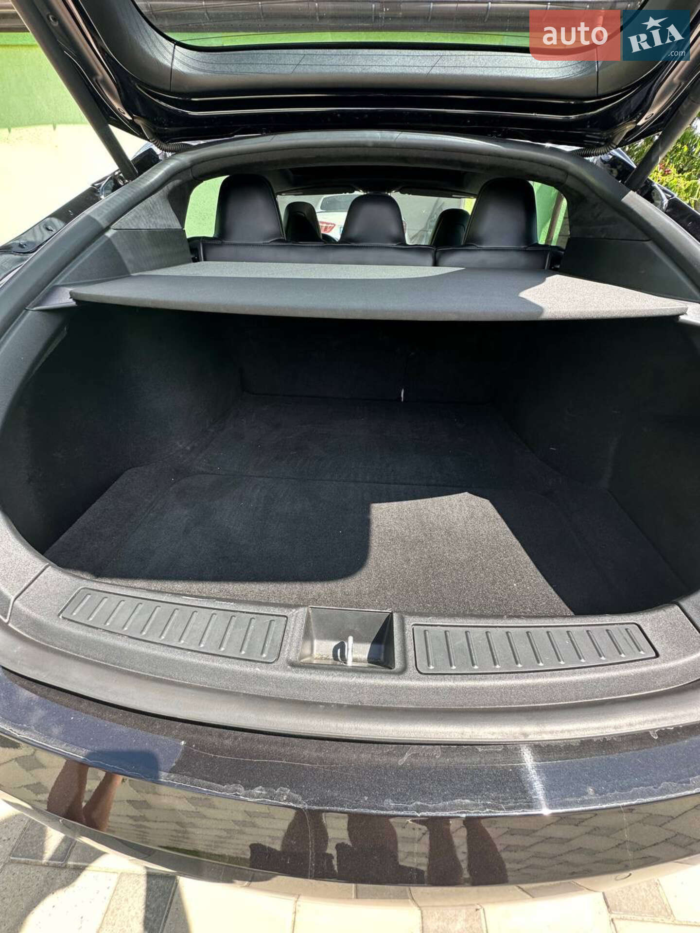 Tesla Model S 2018 VIN 5YJSA1E4XJF272968 фото оголошення 9 з 10