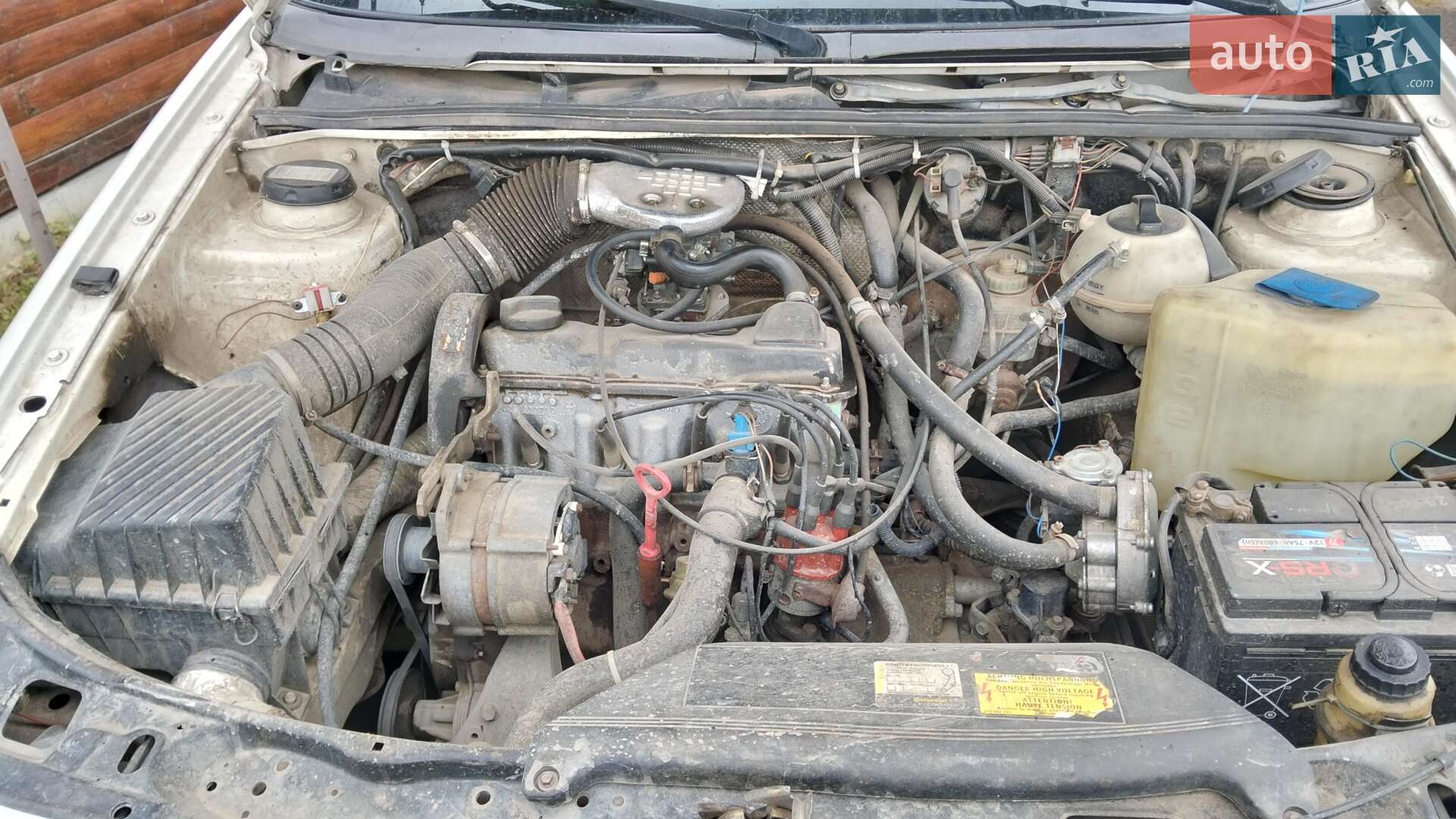 Volkswagen Passat 1990 VIN WVWZZZ31ZLB294670 фото оголошення 5 з 6