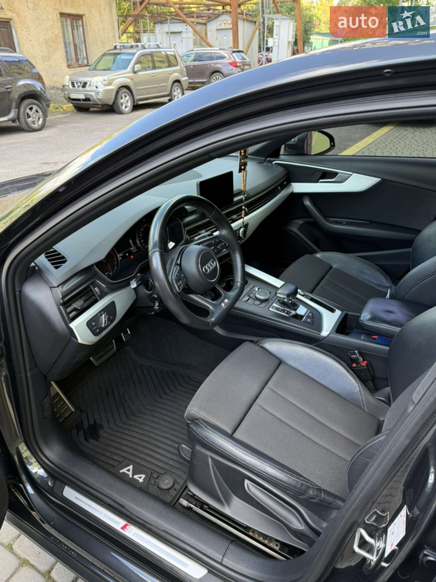 Audi A4 2018 VIN WAUZZZF47JA189203 фото оголошення 12 з 17