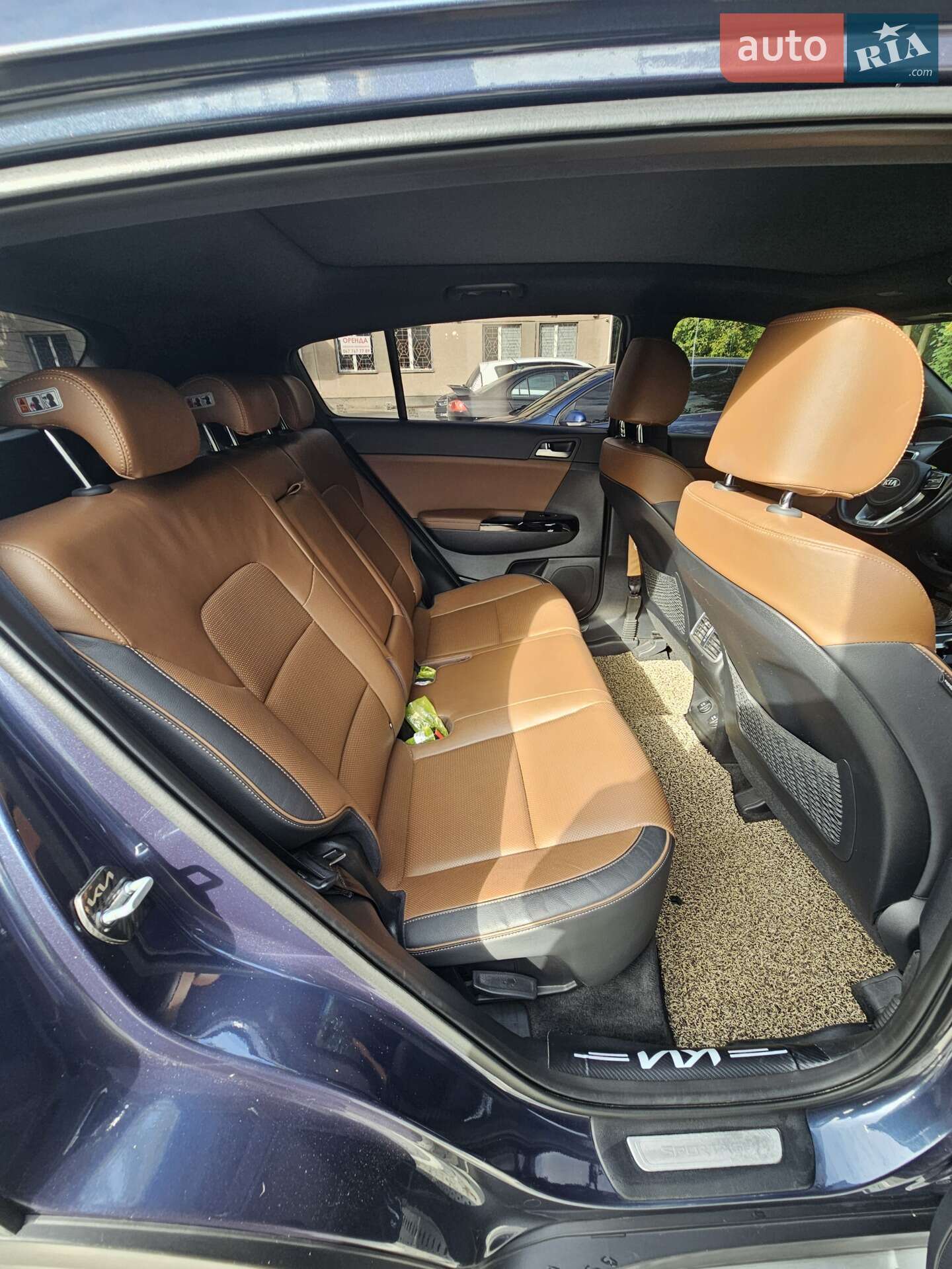 Kia Sportage 2019 VIN KNAPR813BKK668409 фото оголошення 4 з 21