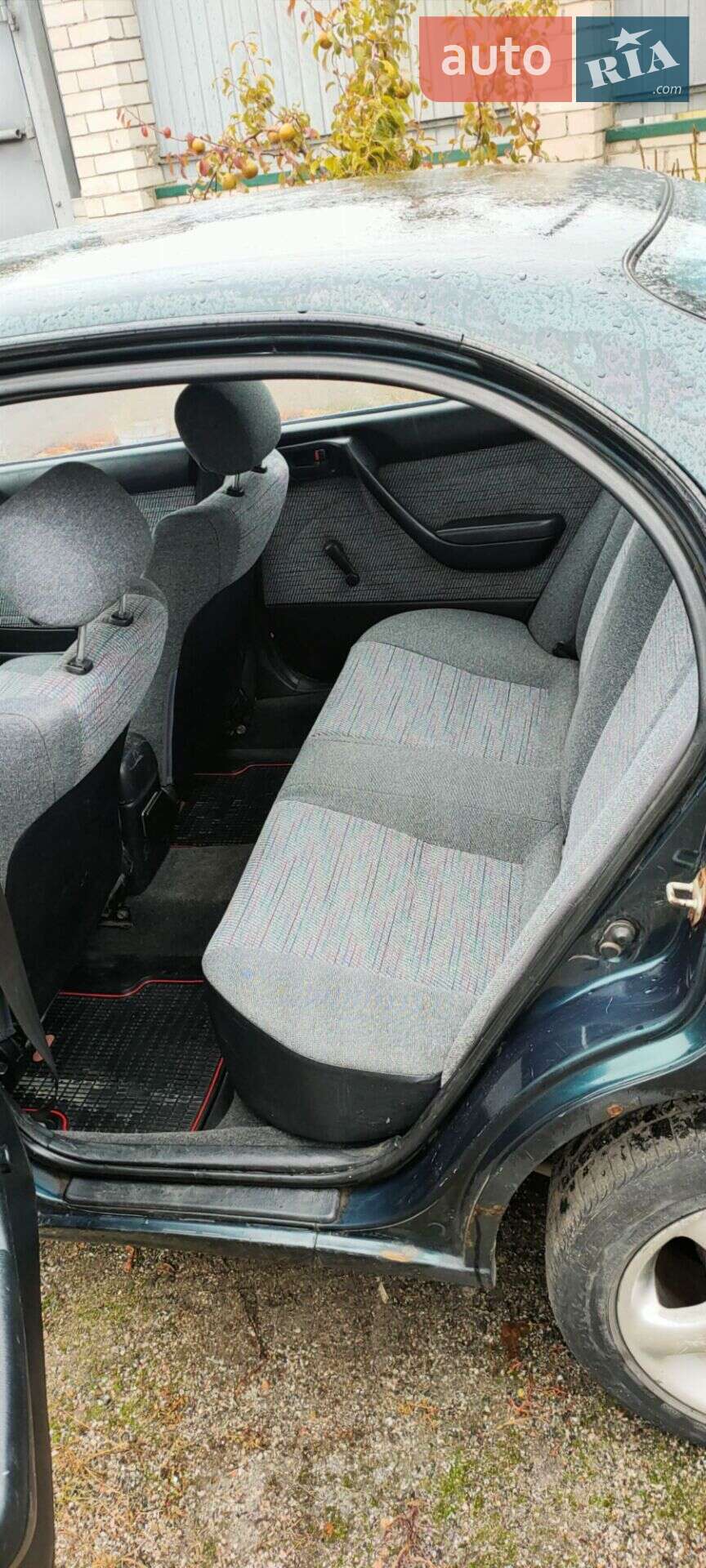 Toyota Carina 1994 VIN JT153ATK000060588 фото оголошення 6 з 10