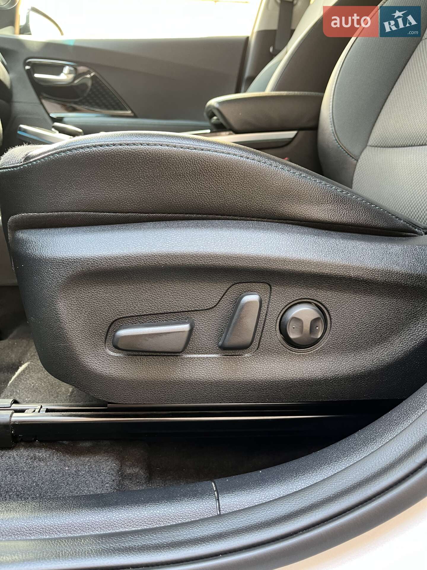 Kia Niro 2020 VIN KNACC81GFL5051083 фото оголошення 28 з 52