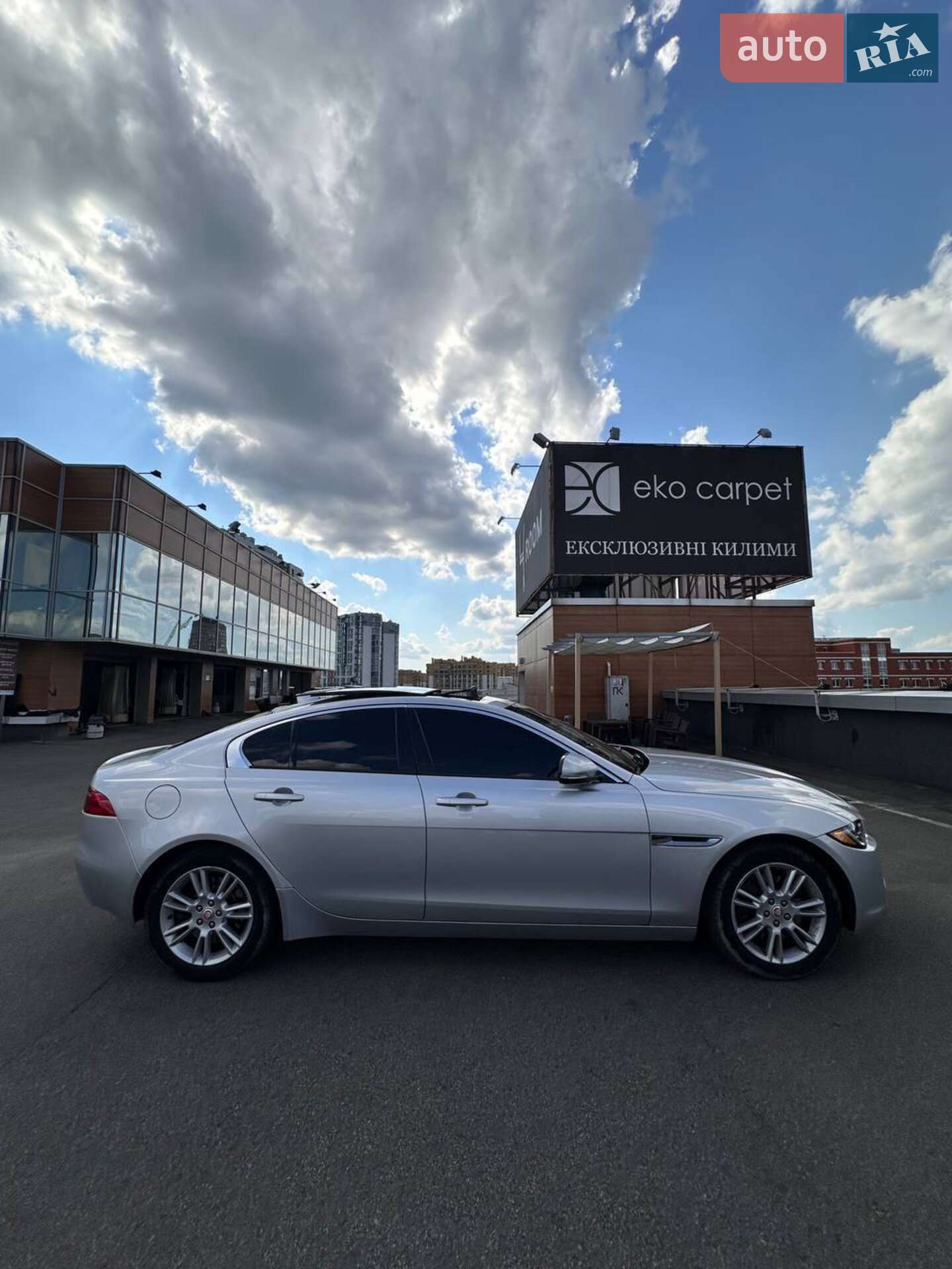 Jaguar XE 2016 VIN SAJAJ4BN4HA944389 фото оголошення 29 з 37