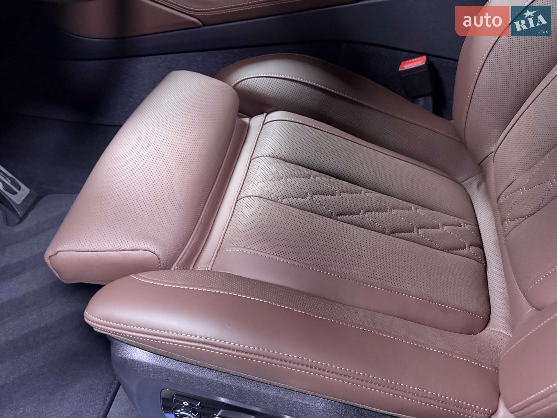BMW X6 2025 VIN WBA41EX0X09011405 фото оголошення 47 з 98