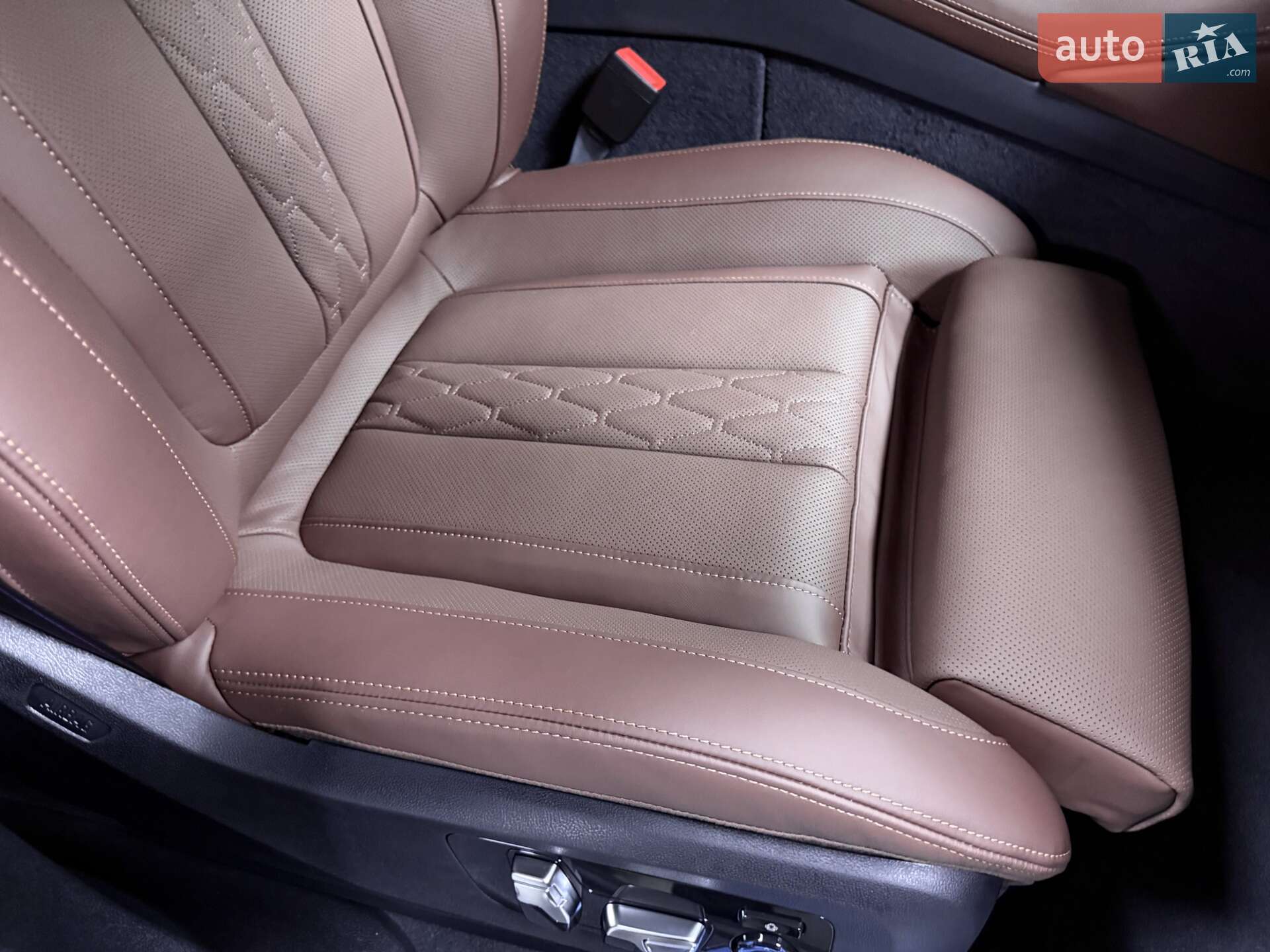 BMW X6 2025 VIN WBA41EX0X09011405 фото оголошення 82 з 98