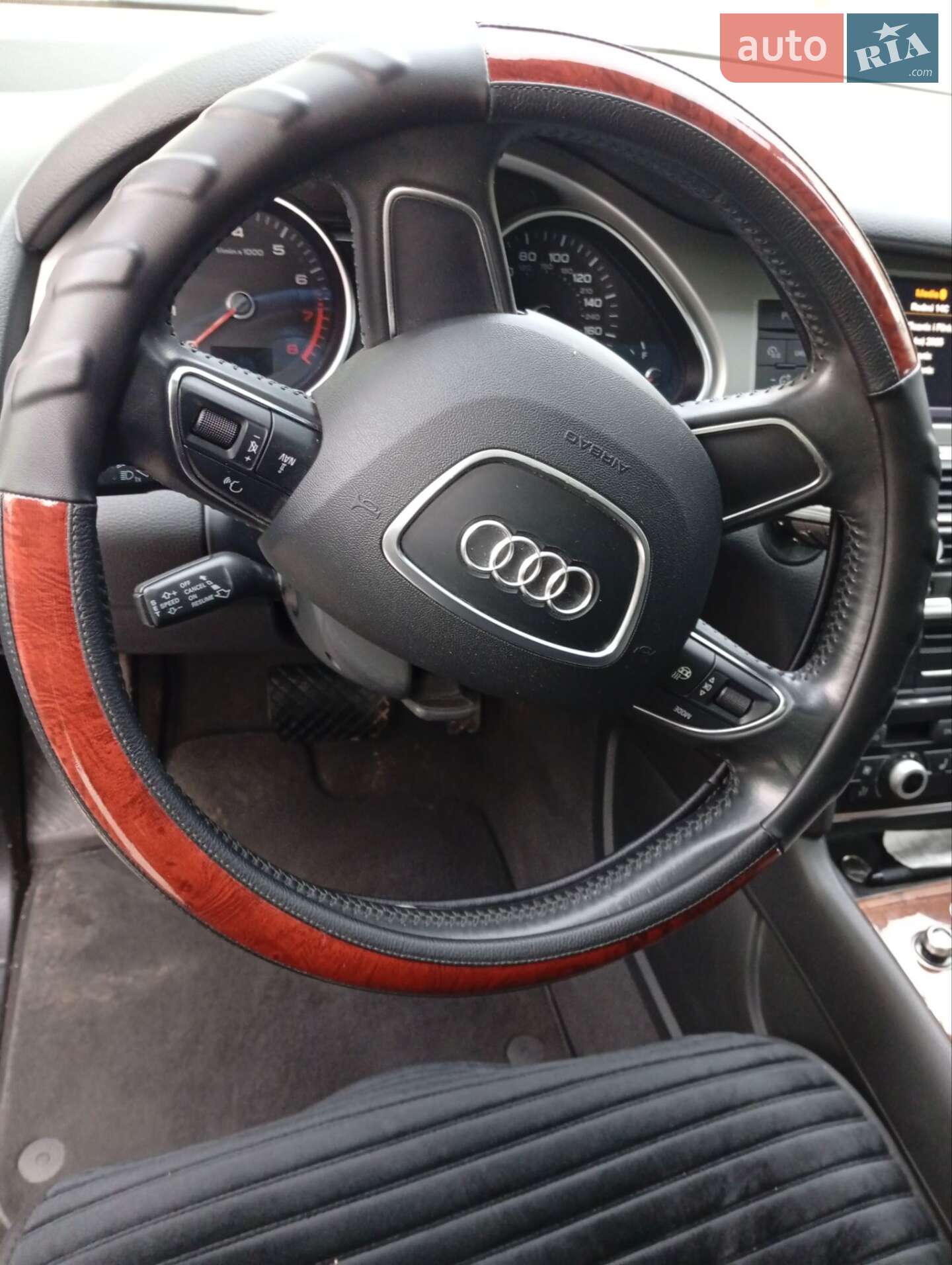 Audi Q7 2015 VIN WA1CGAFE3FD018294 фото оголошення 14 з 24
