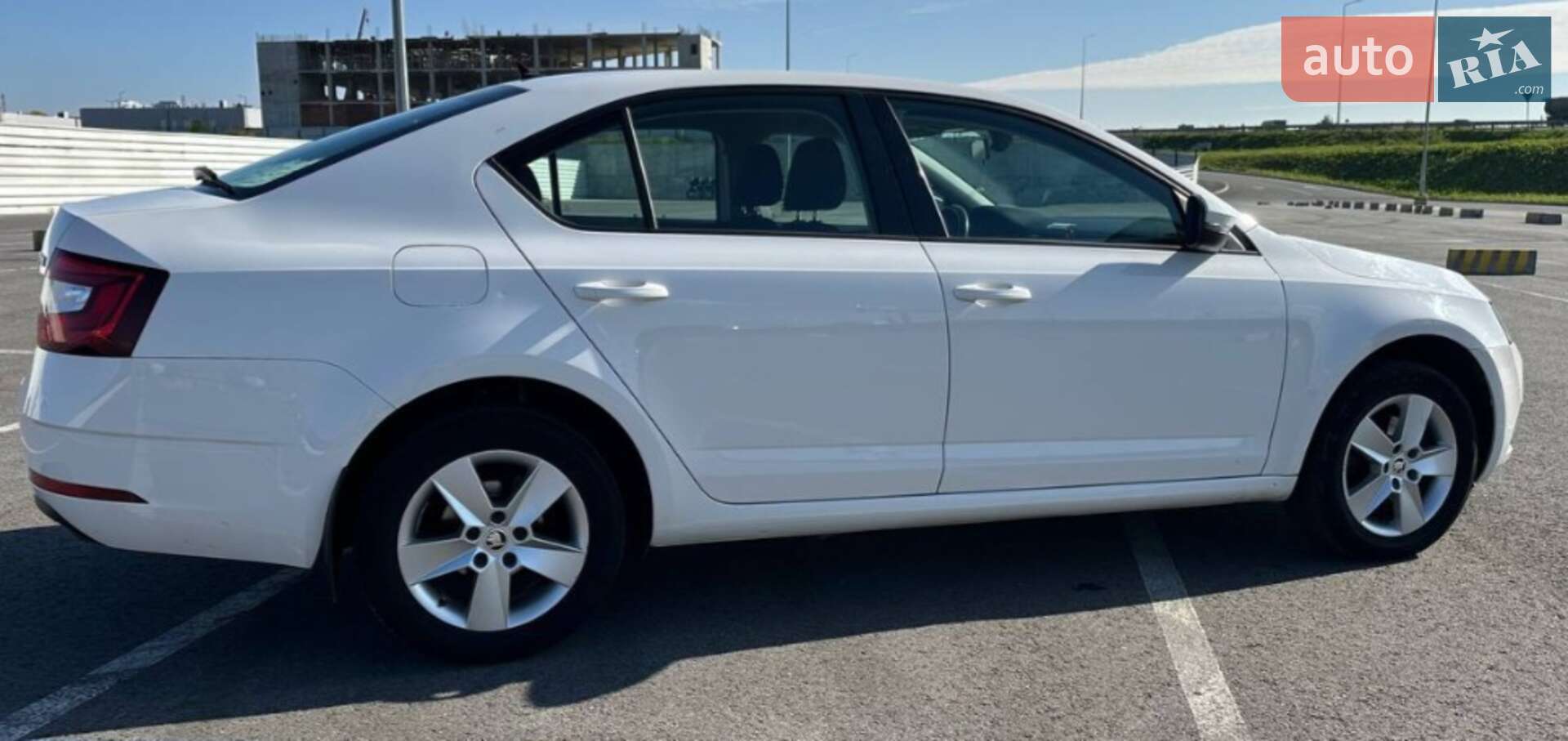 Skoda Octavia 2018 VIN TMBAC2NE7JB008971 фото оголошення 5 з 22