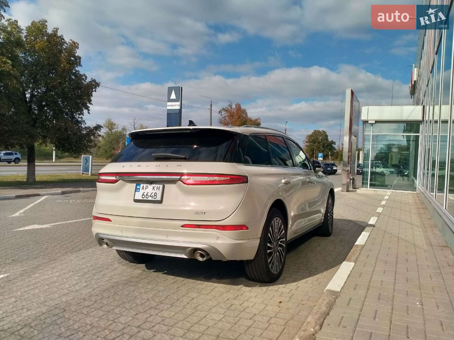 Lincoln Corsair 2020 VIN 5LMCJ2DH4LUL14195 фото оголошення 12 з 39