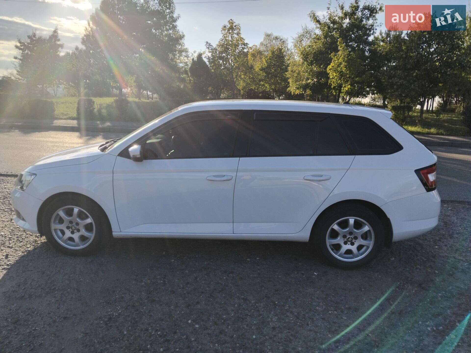 Skoda Fabia 2015 VIN TMBJJ6NJ9GZ013289 фото оголошення 19 з 24