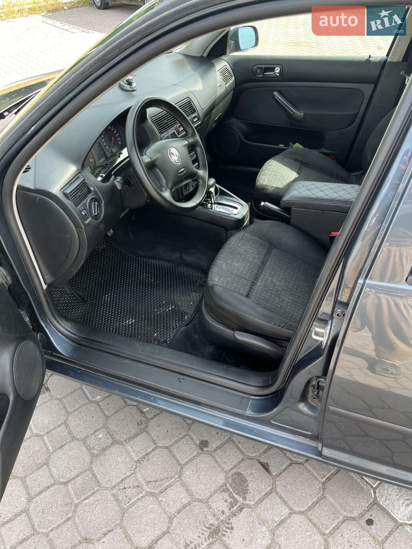 Volkswagen Golf 2001 VIN WVWZZZ1JZ1B170188 фото оголошення 3 з 5