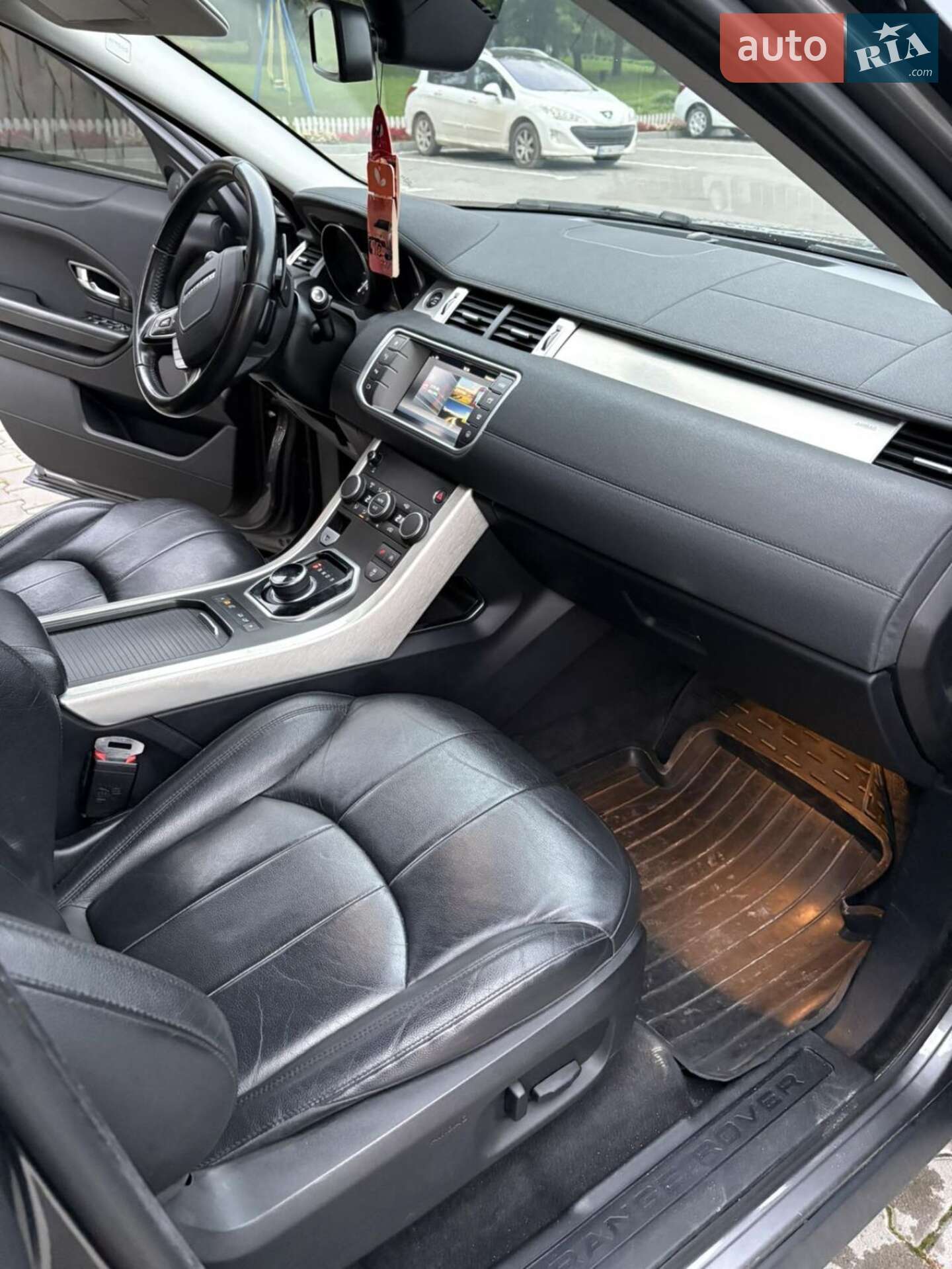 Land Rover Range Rover Evoque 2017 VIN SALVA2BNXHH212028 фото оголошення 10 з 25